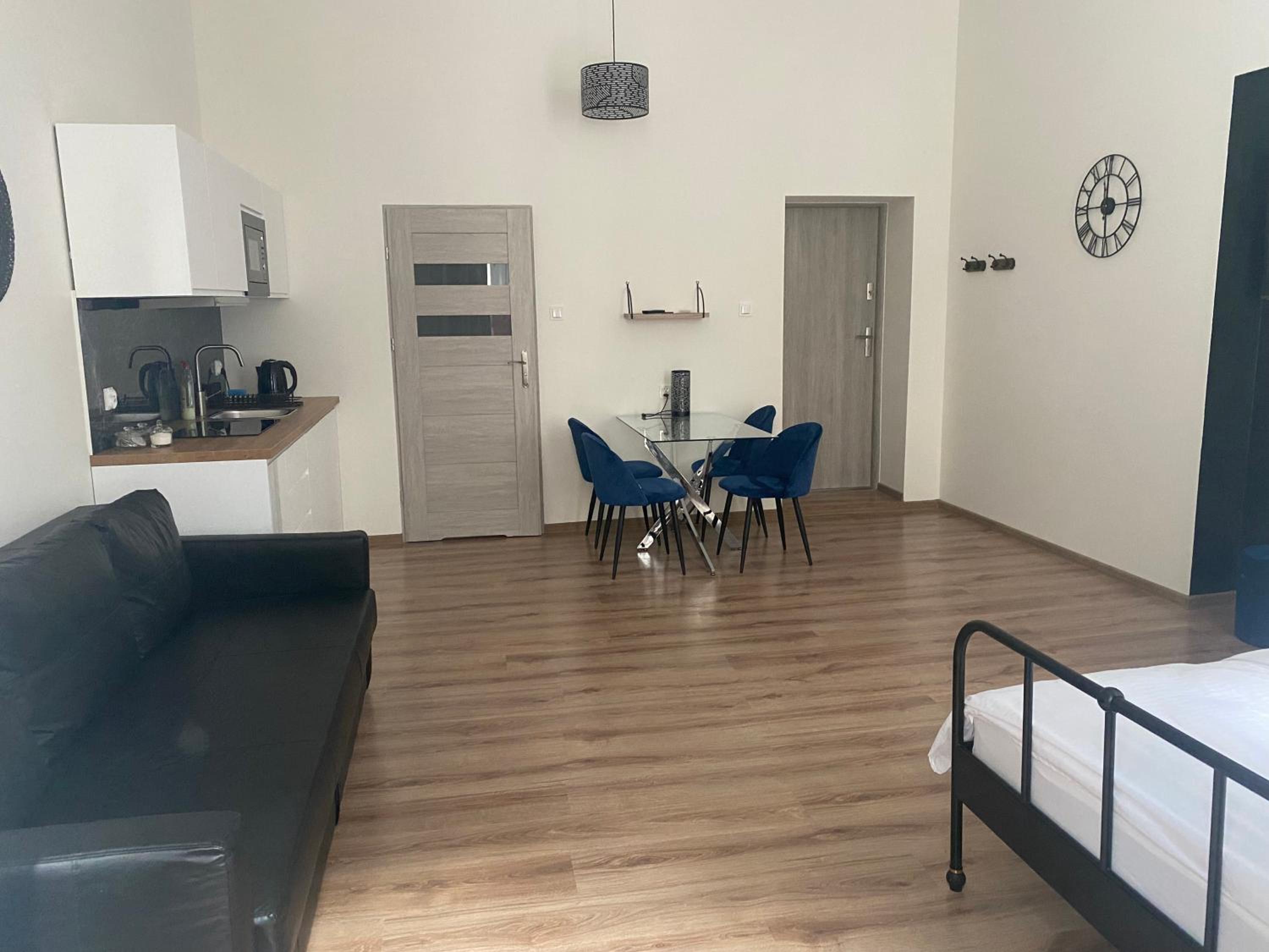 Deluxe Apartment - Photo 7