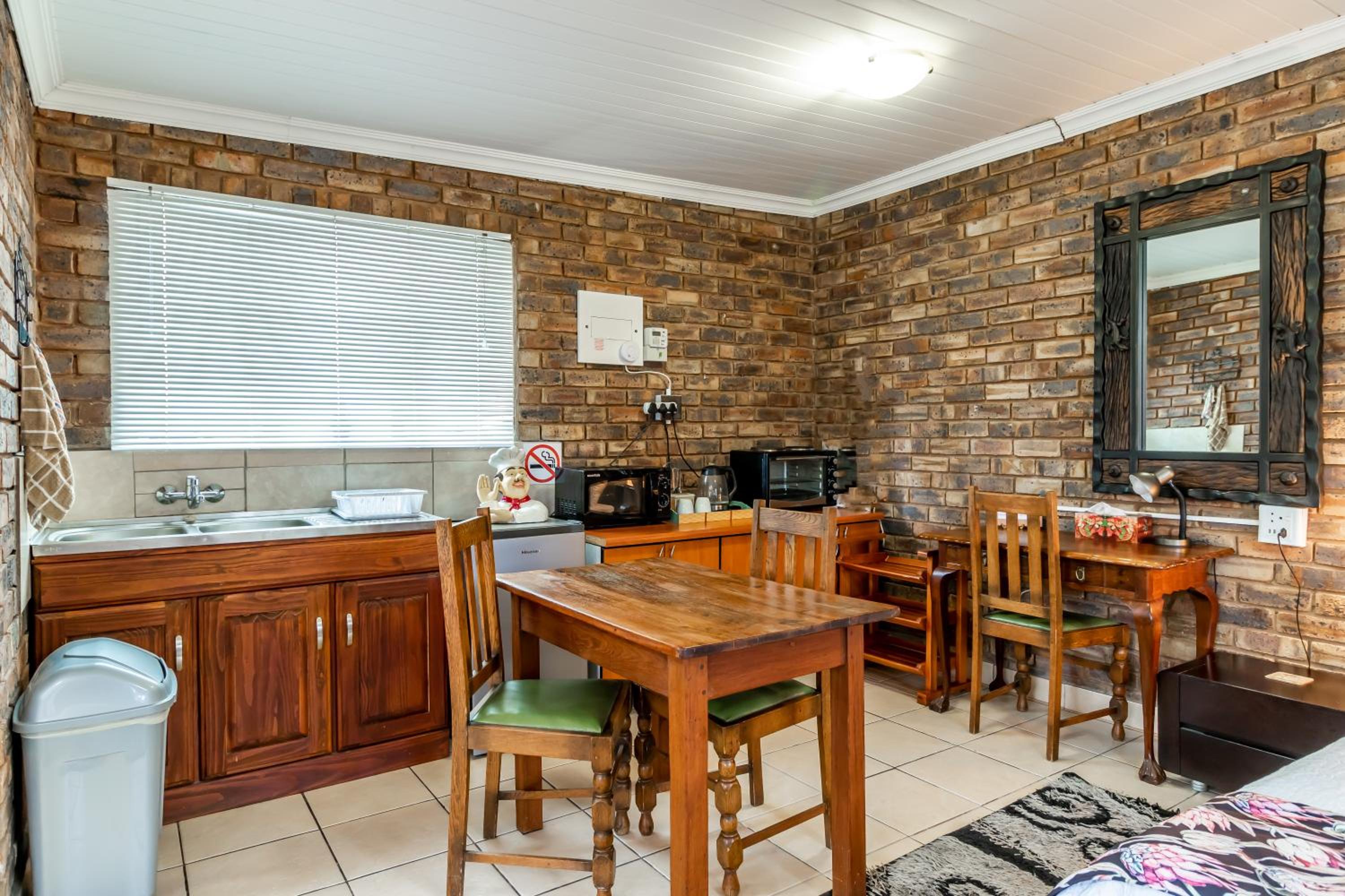 Apartment - Photo 3