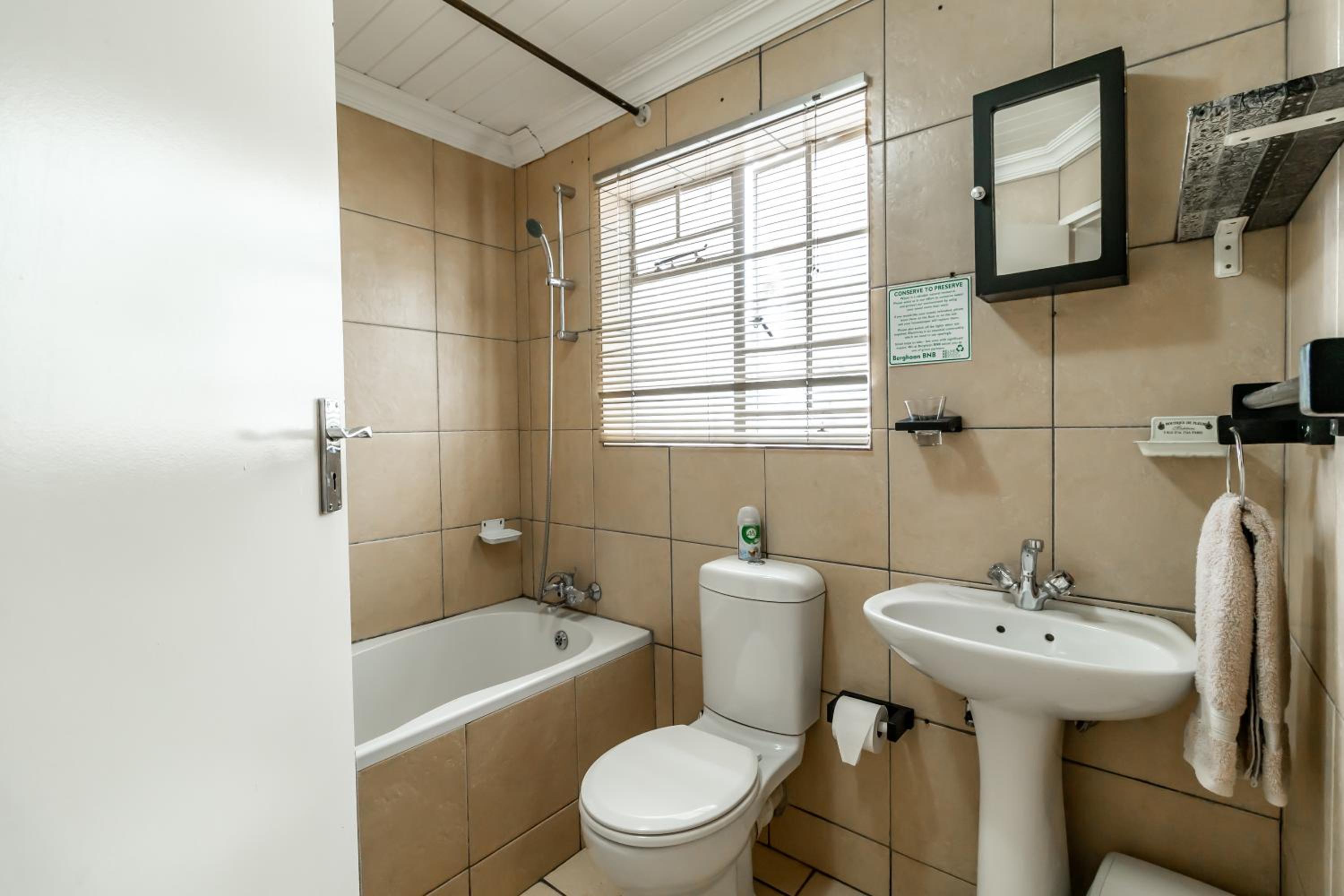 Apartment - Photo 11