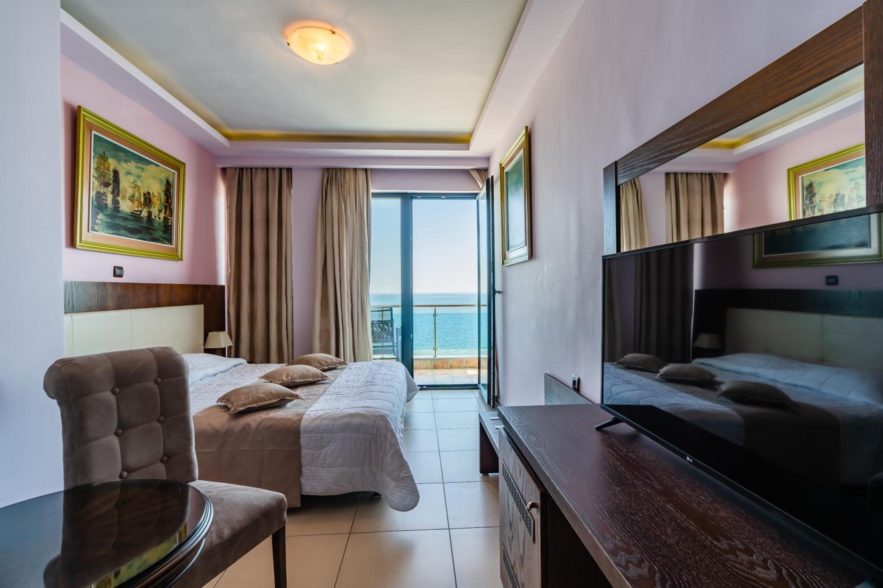 Quadruple Room with Sea View