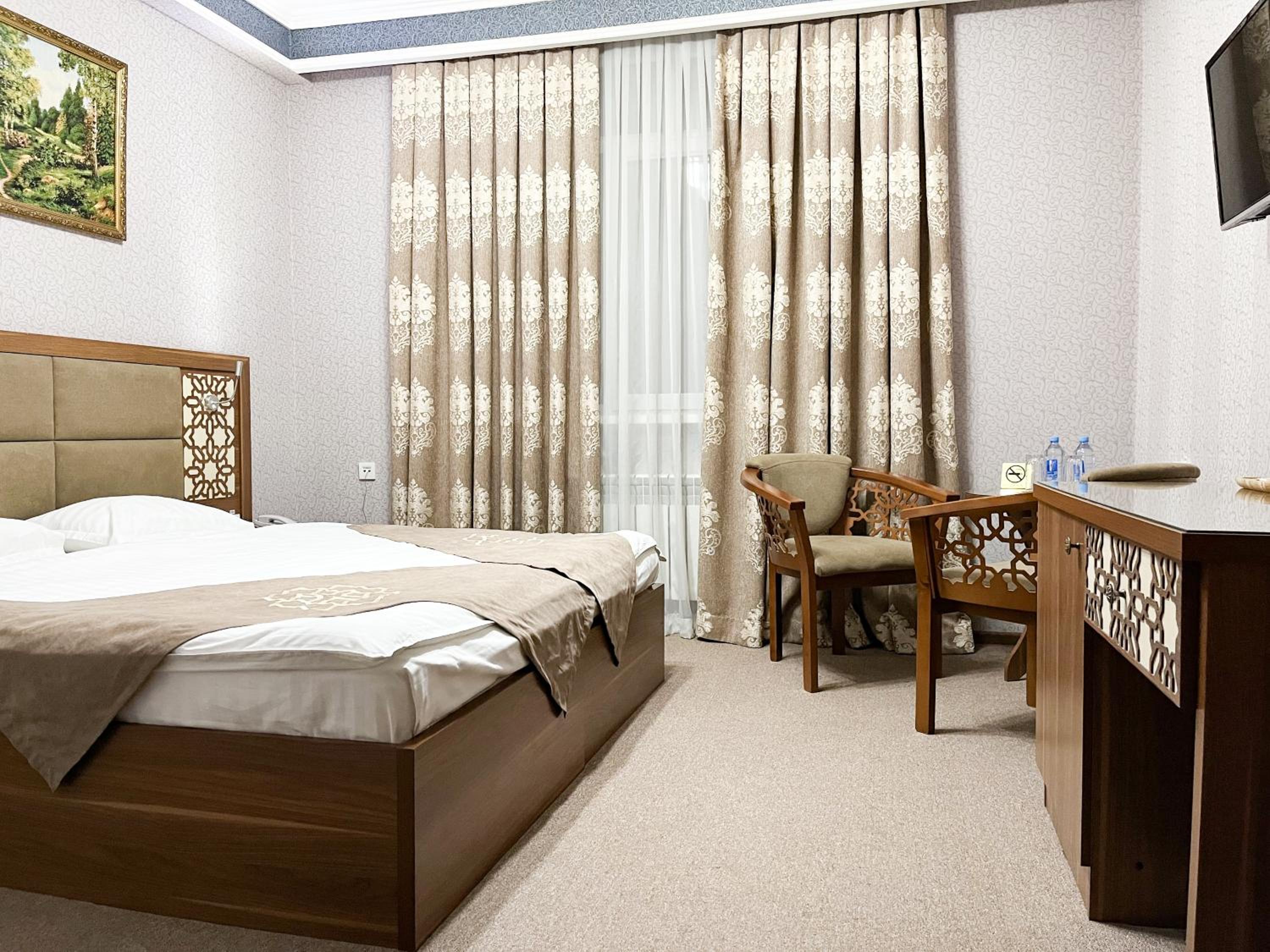 Standard Double Room - Photo 7