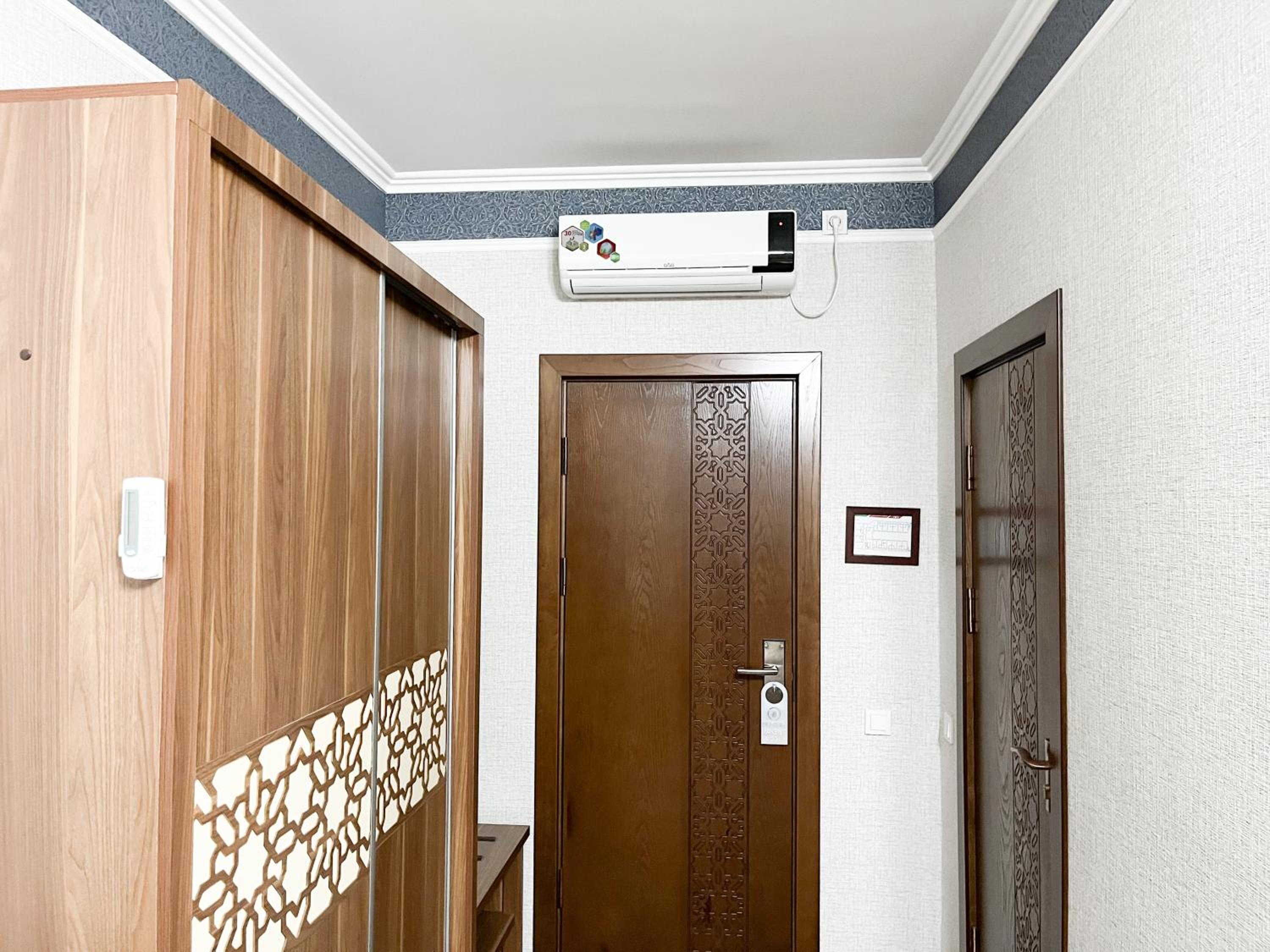 Standard Twin Room - Photo 9