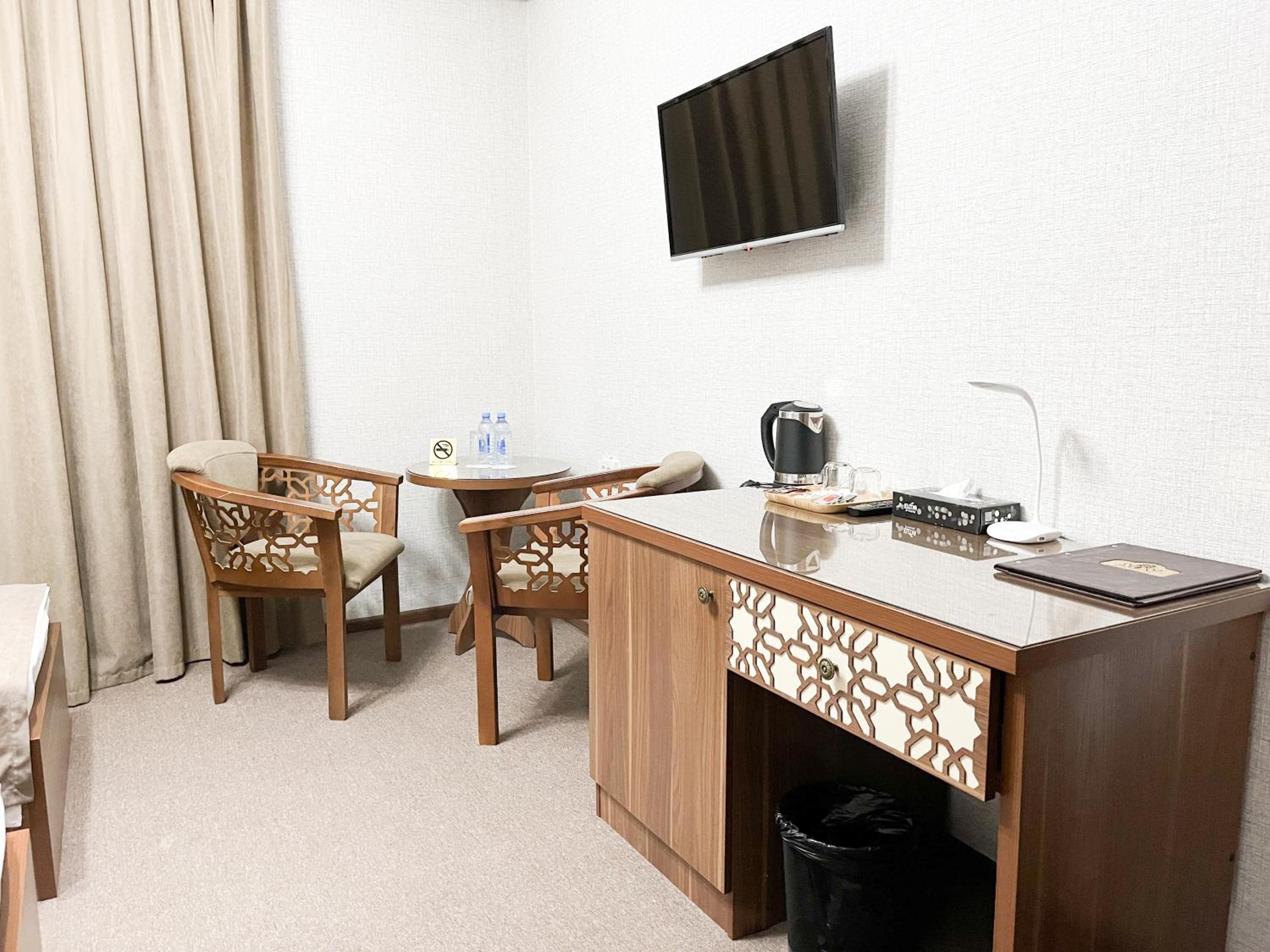 Standard Twin Room - Photo 2