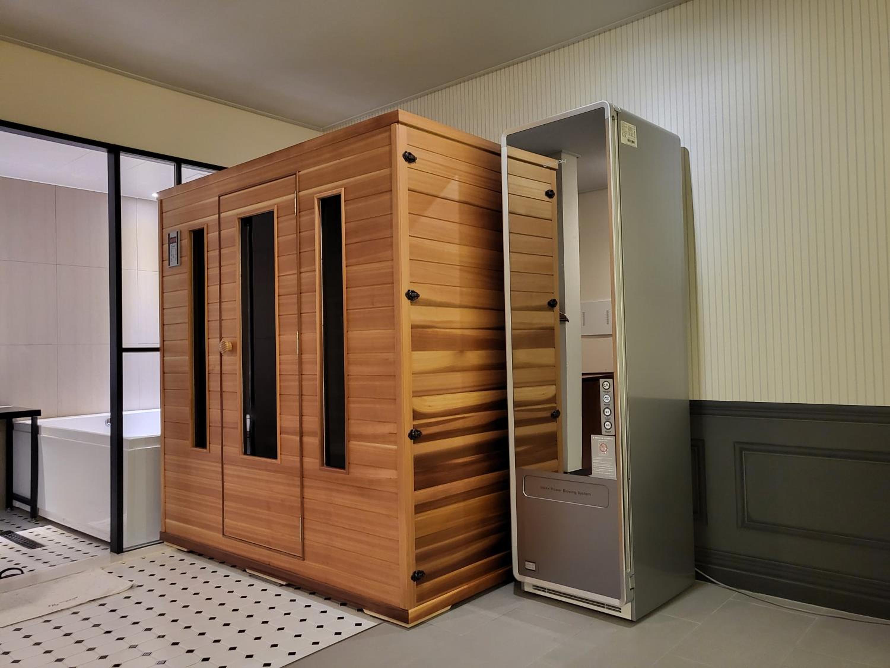 Family Room with Sauna photo 2