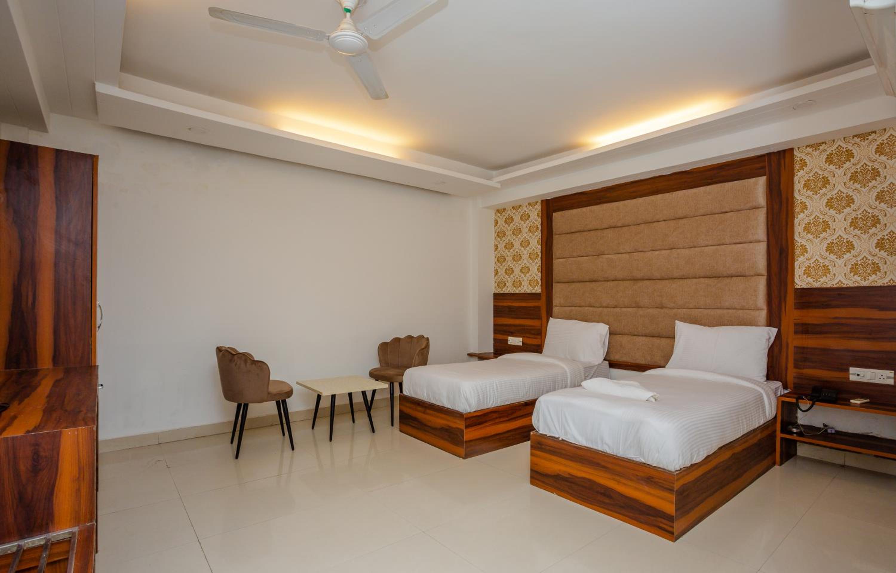 Deluxe Triple Room