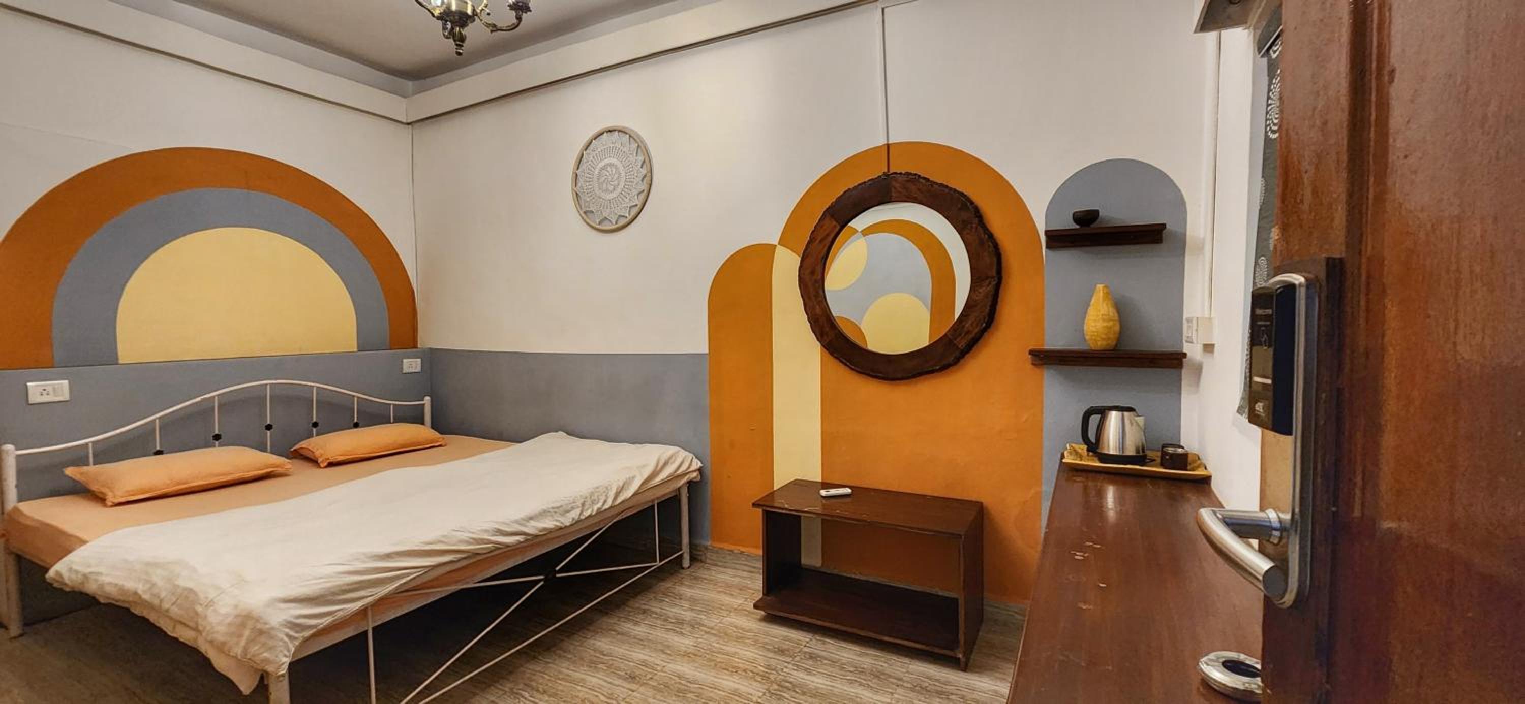 Standard Double Room - Photo 12