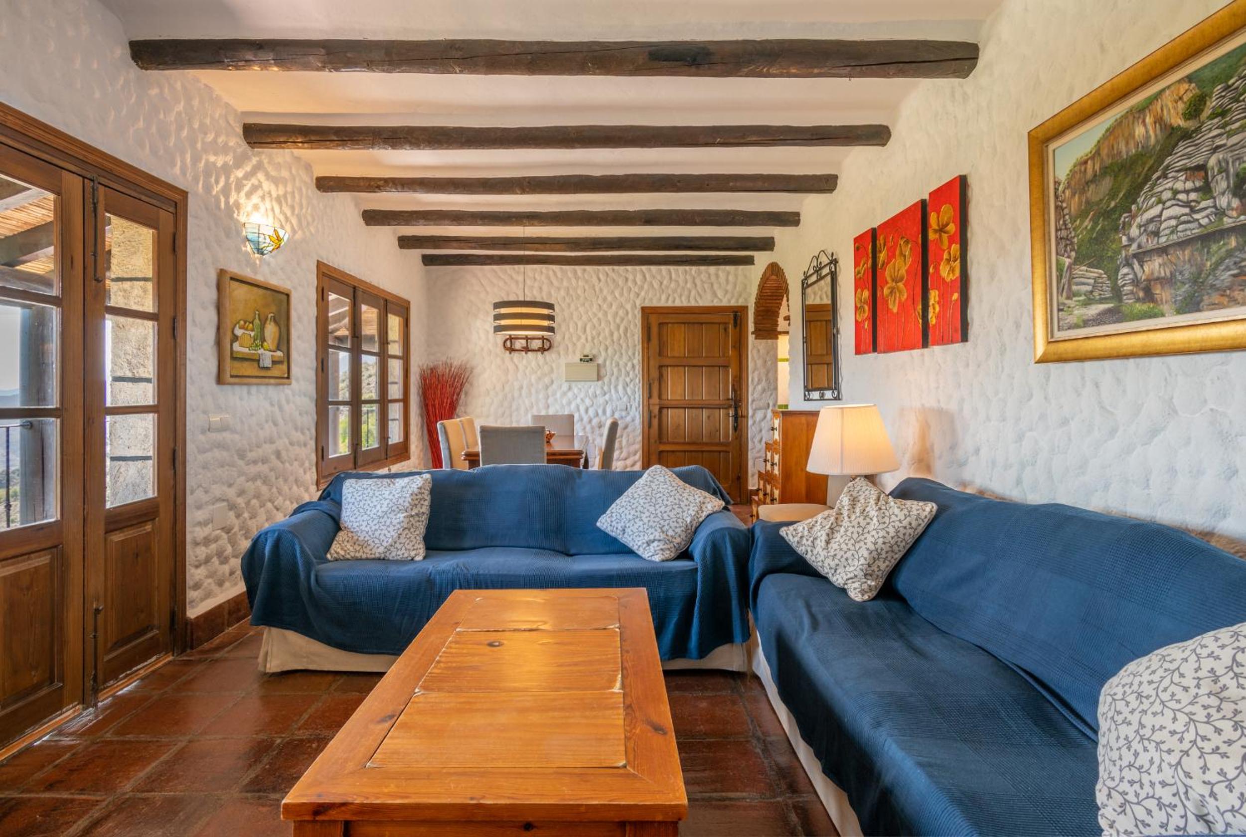 Casa de cuatro habitaciones