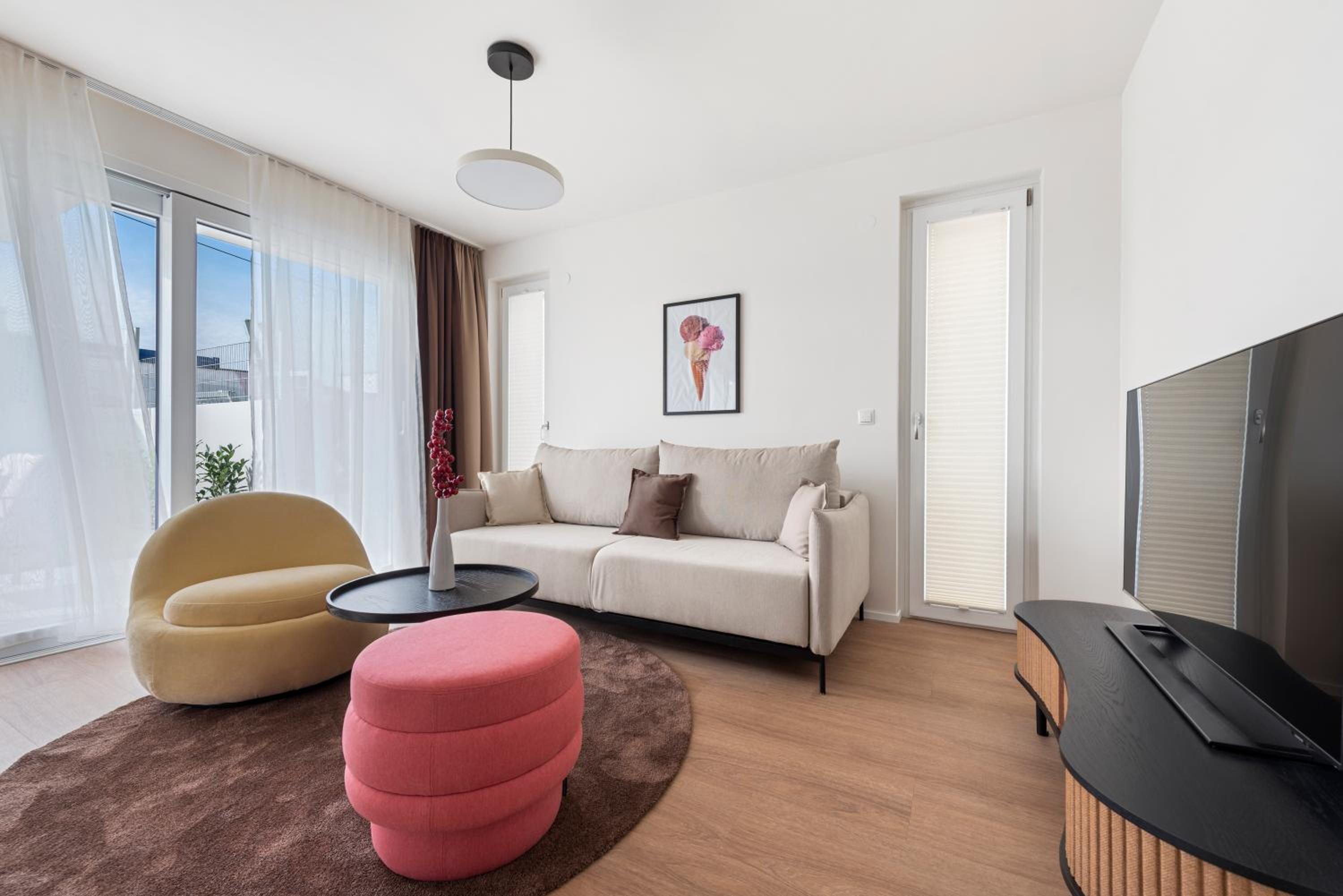 Apartment with Garden View