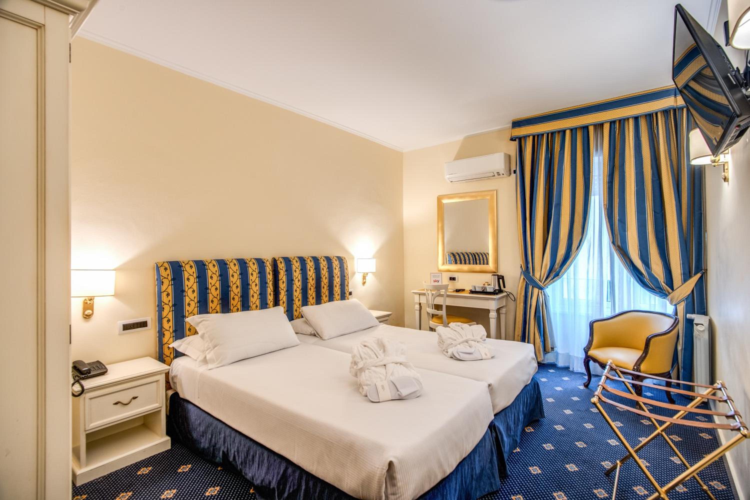 Superior Double or Twin Room photo 1