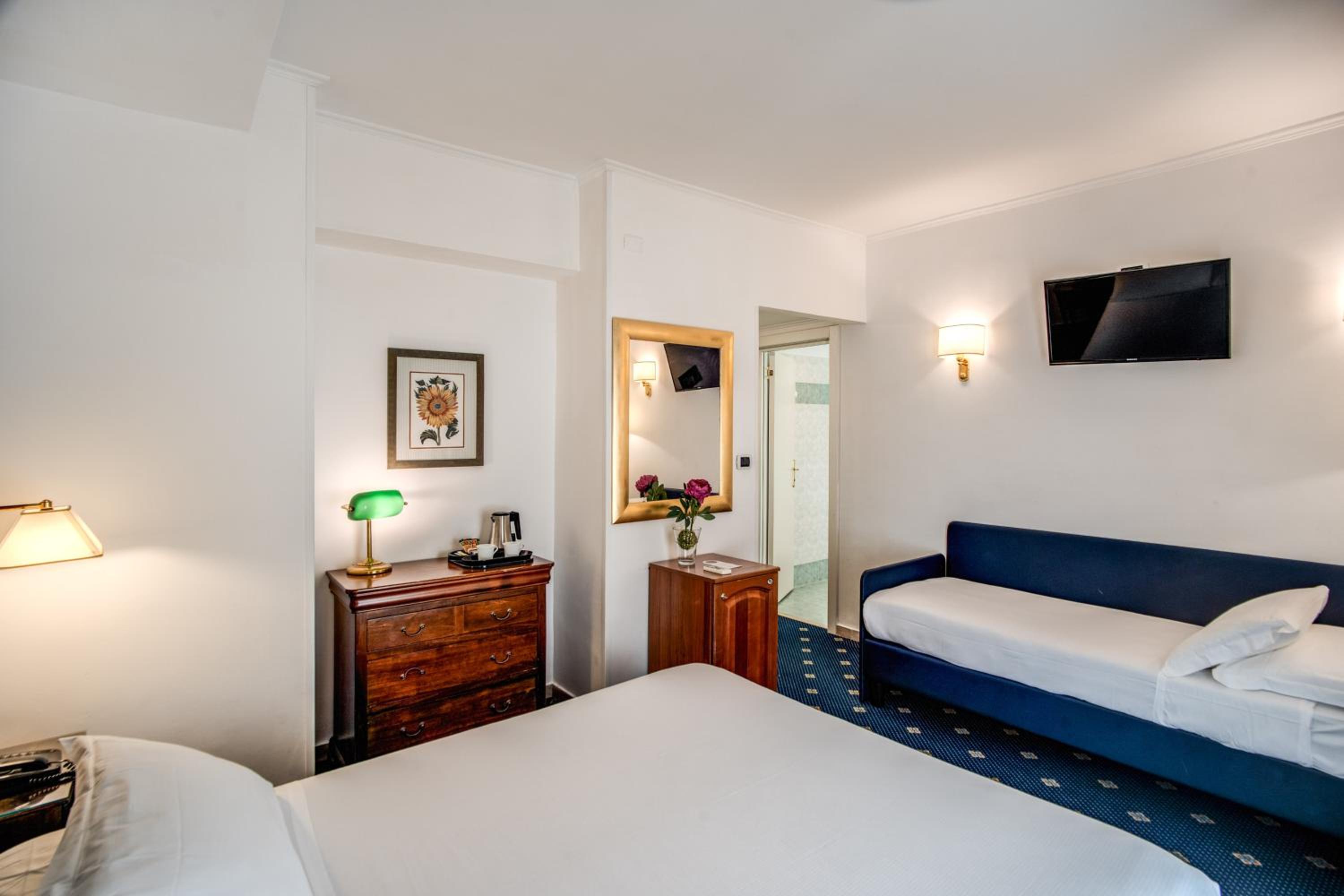Triple Room photo 2