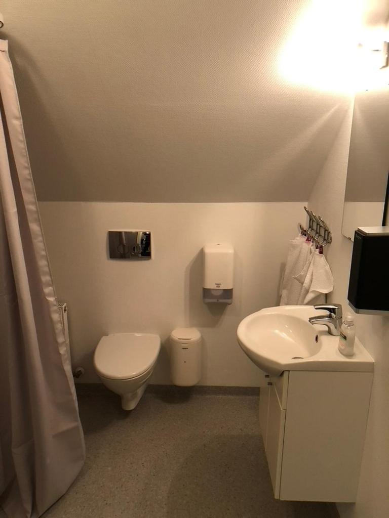 Deluxe Room - Photo 8