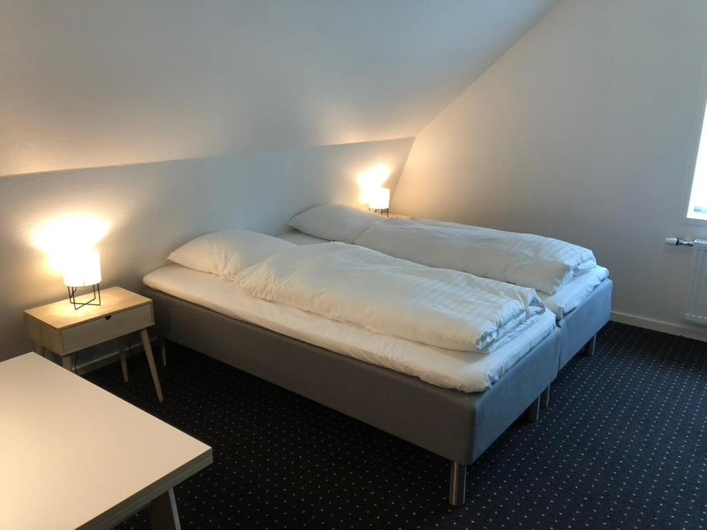 Deluxe Room - Photo 5