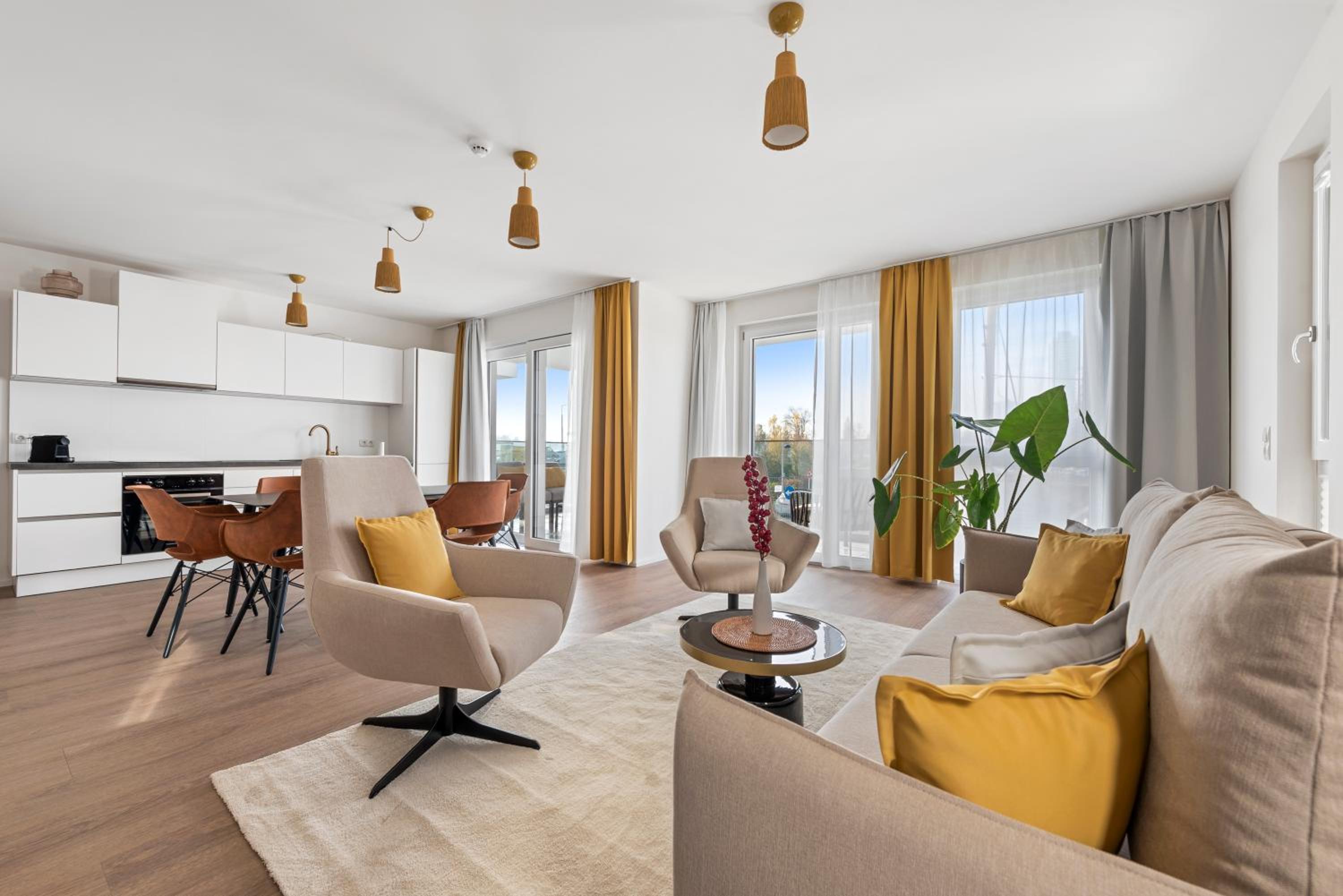 Apartment with Lake View