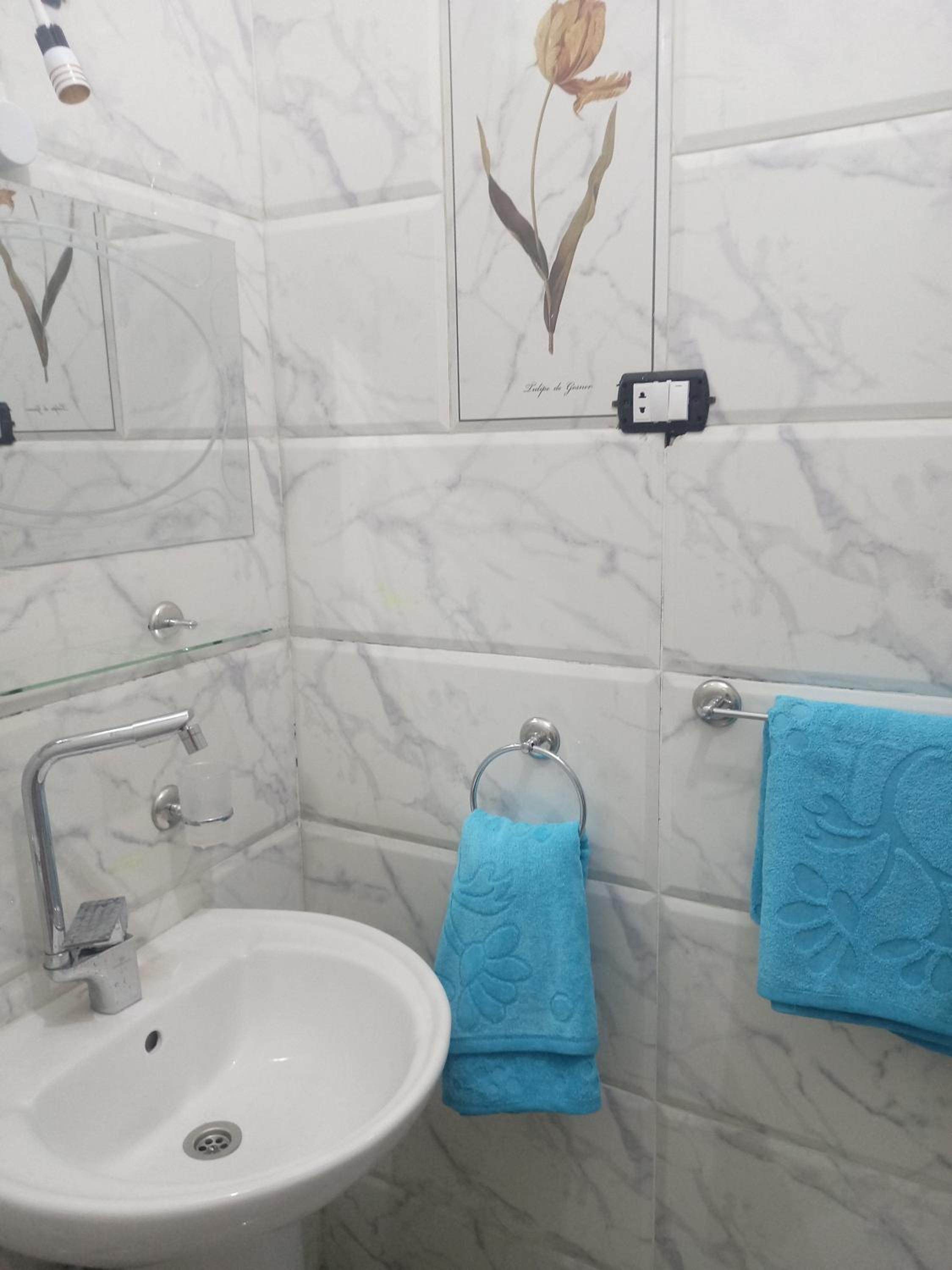 Double Room with Private Bathroom photo 2