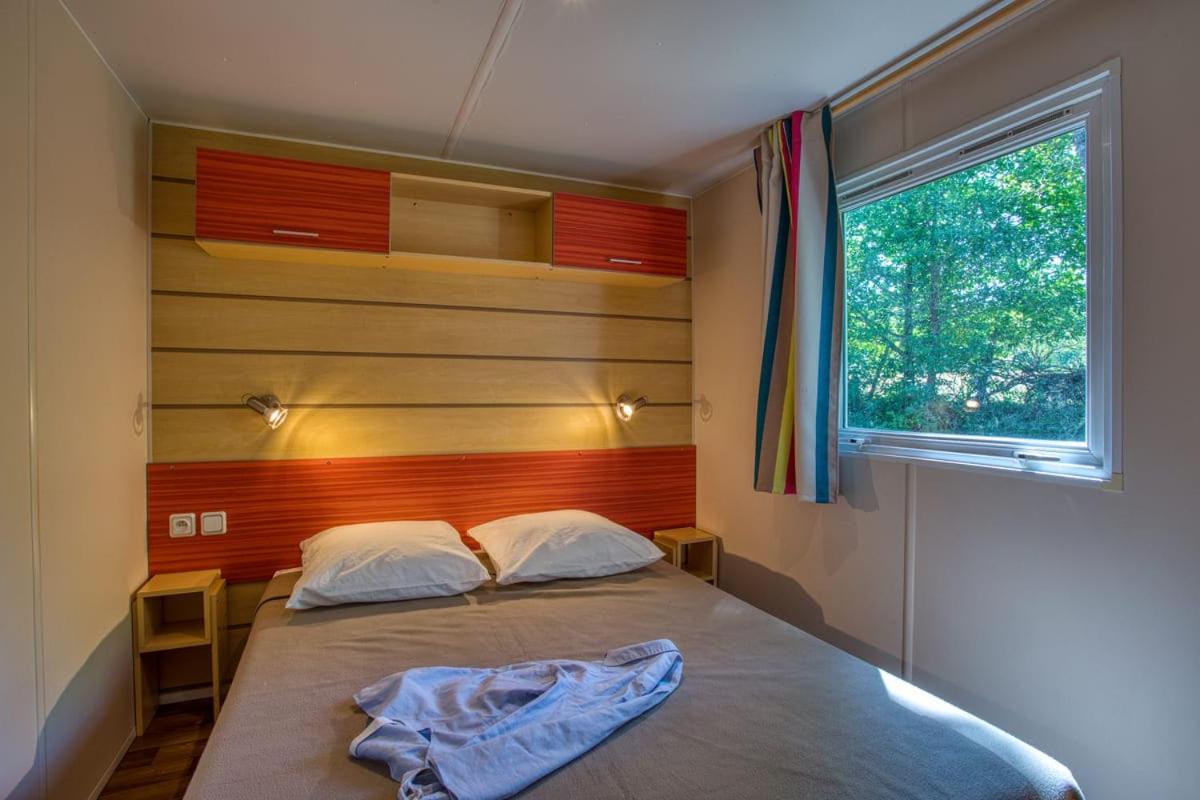 Mobile Home photo 1