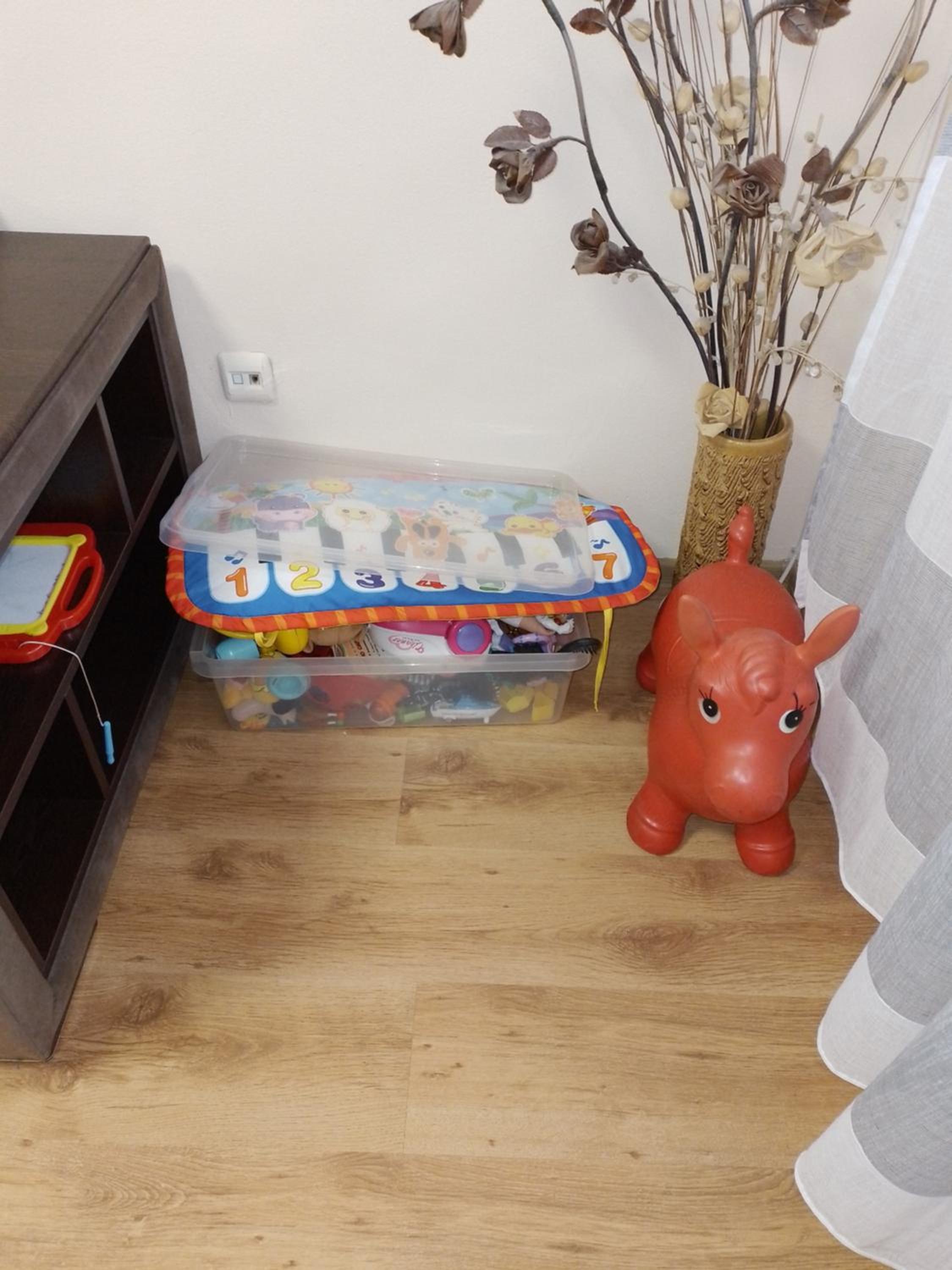 One-Bedroom Apartment - Photo 25