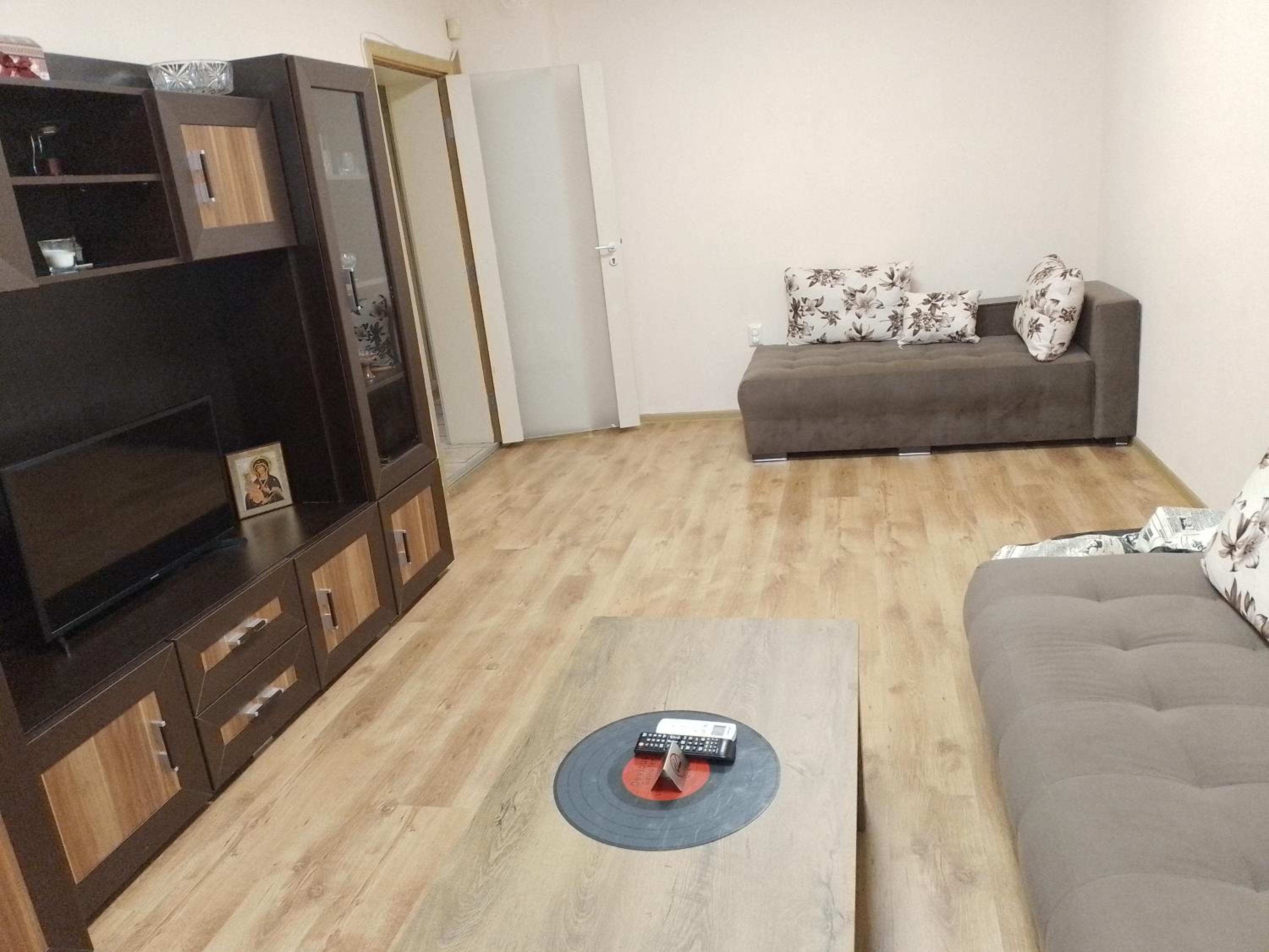 One-Bedroom Apartment - Photo 28