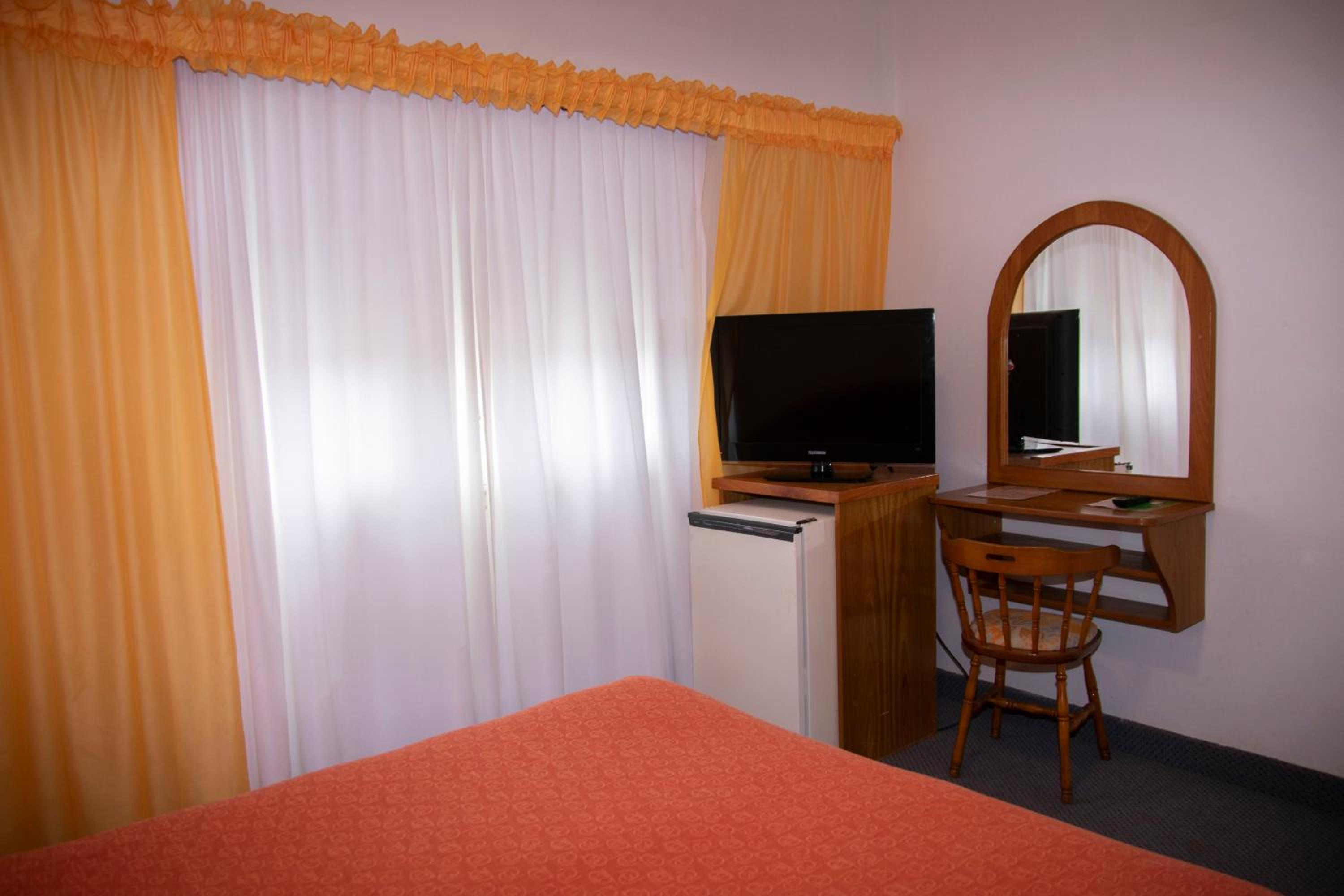 Standard Double Room photo 3