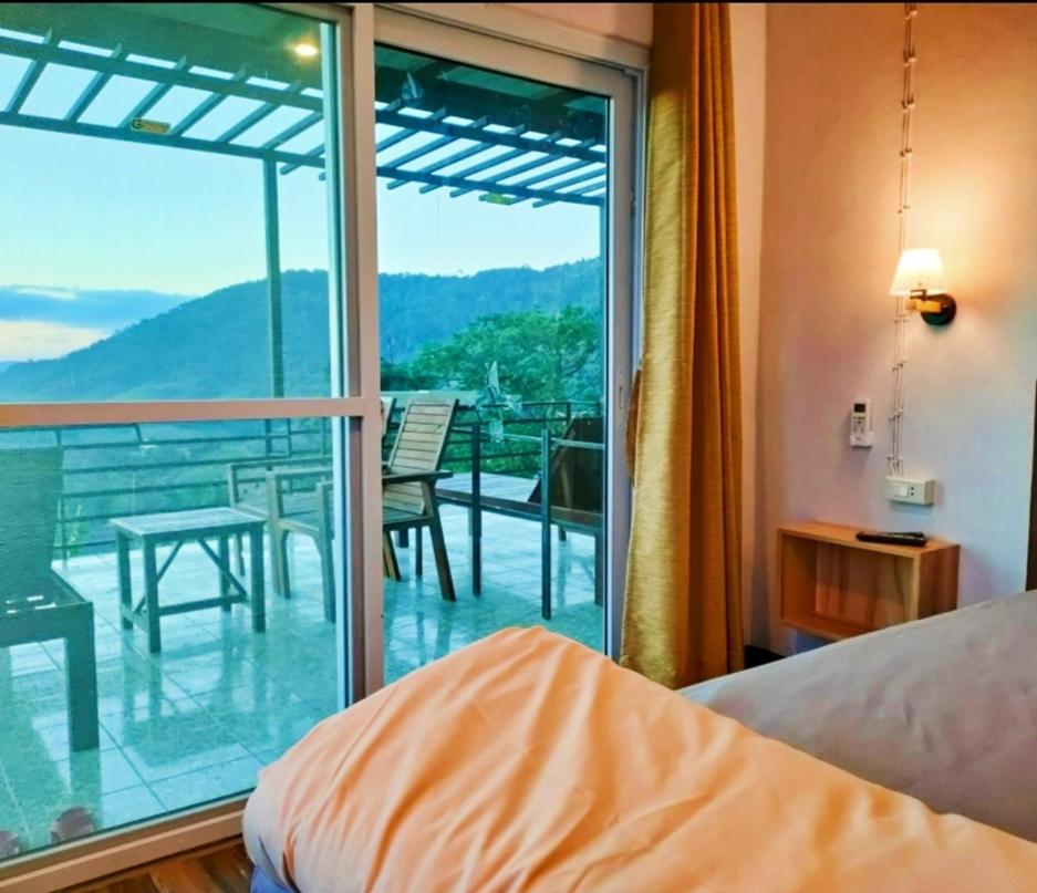Queen Room with Mountain View - Air conditioning  - Photo 11
