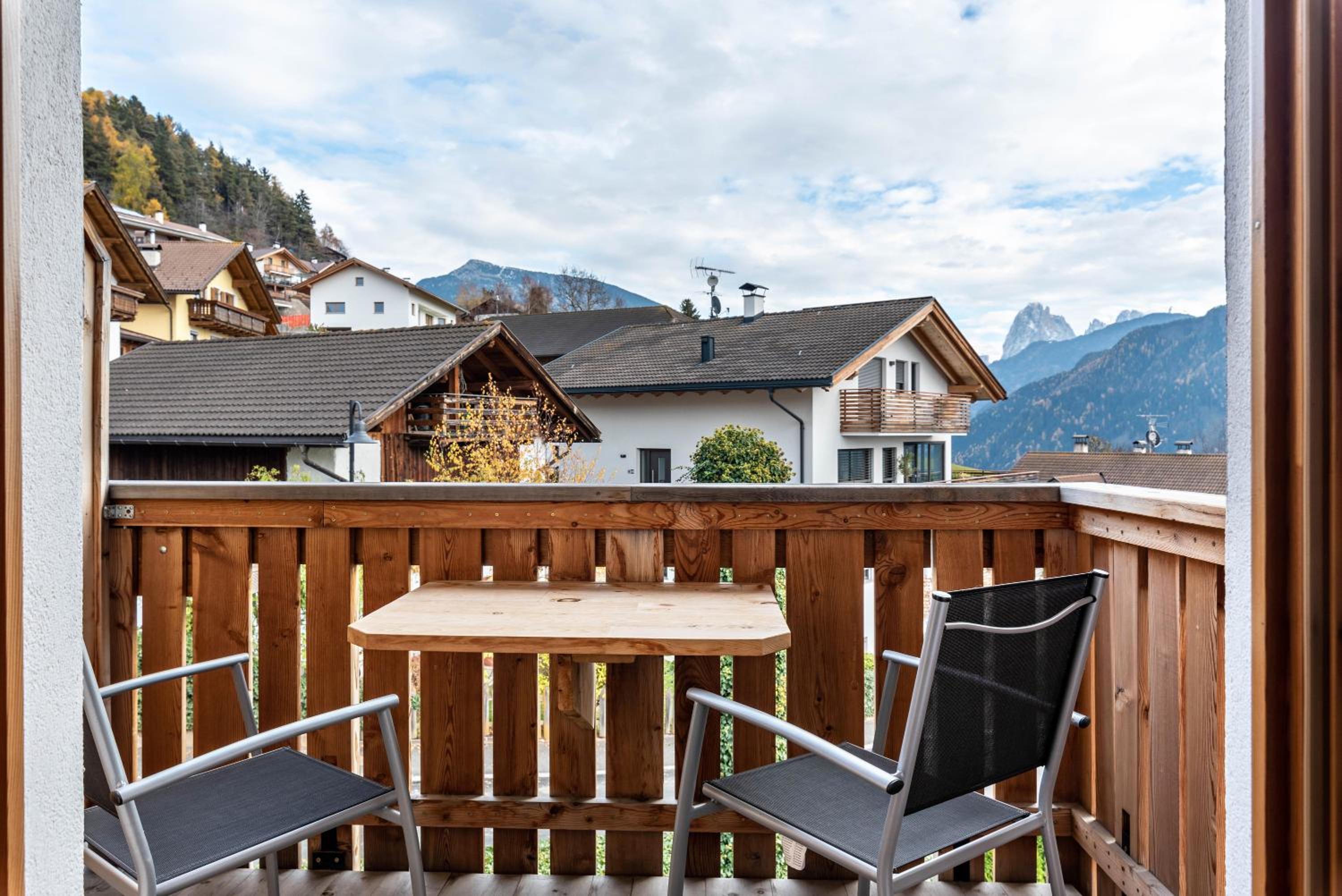 Two-Bedroom Deluxe Apartment with Garden View photo 3