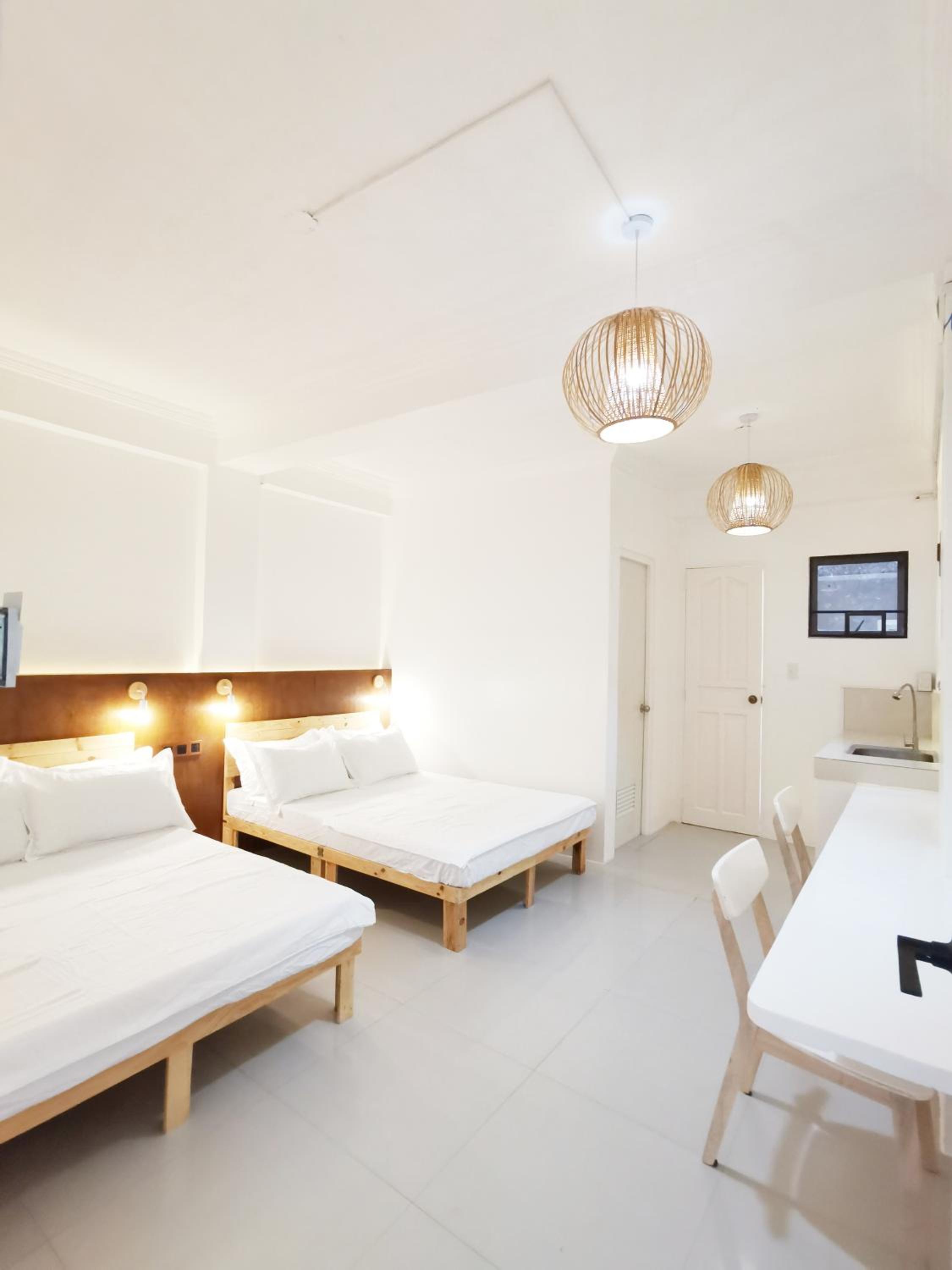 Quadruple Room - Photo 4