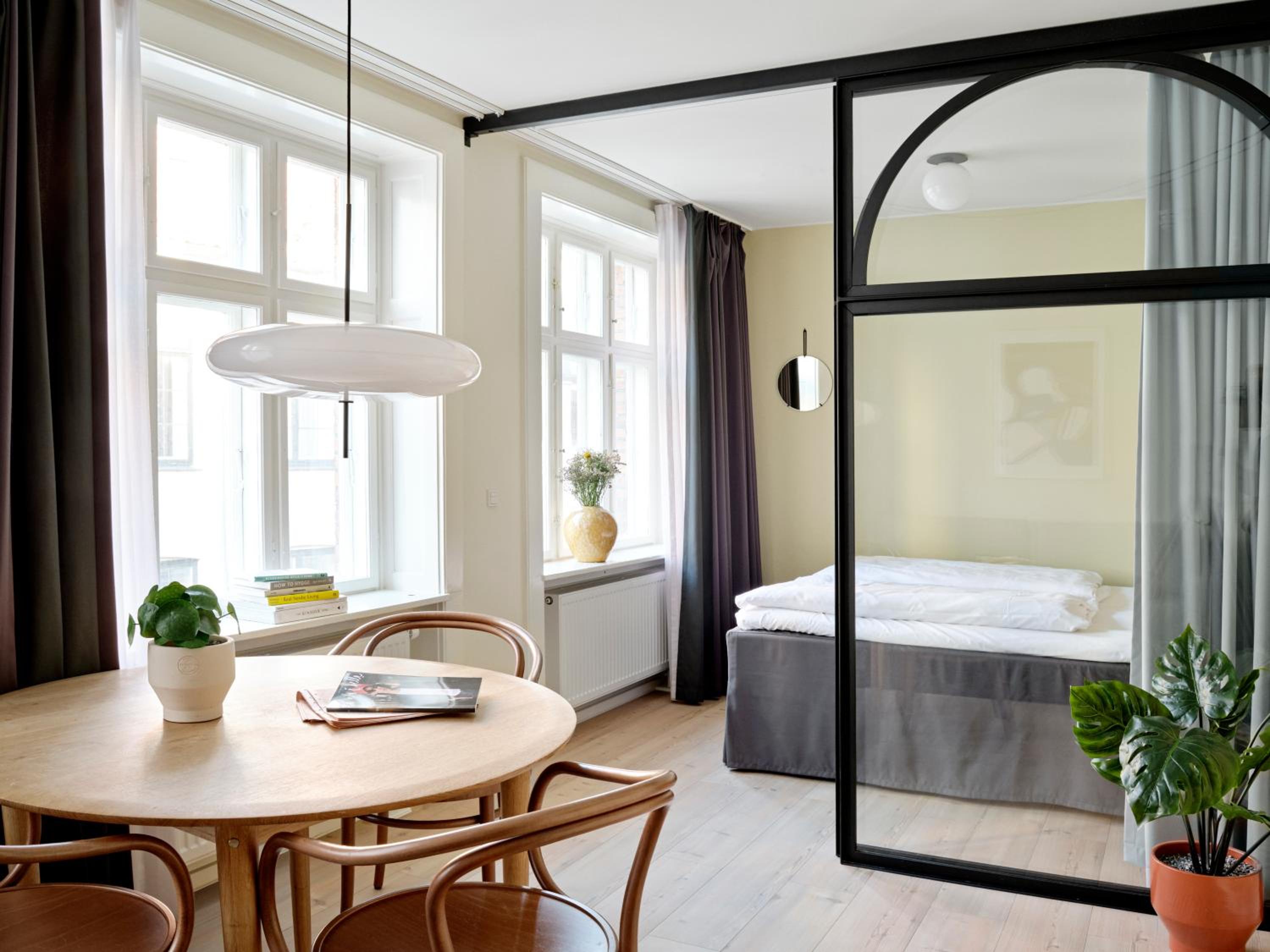 One-Bedroom Apartment (3 Adults) thumbnail 5