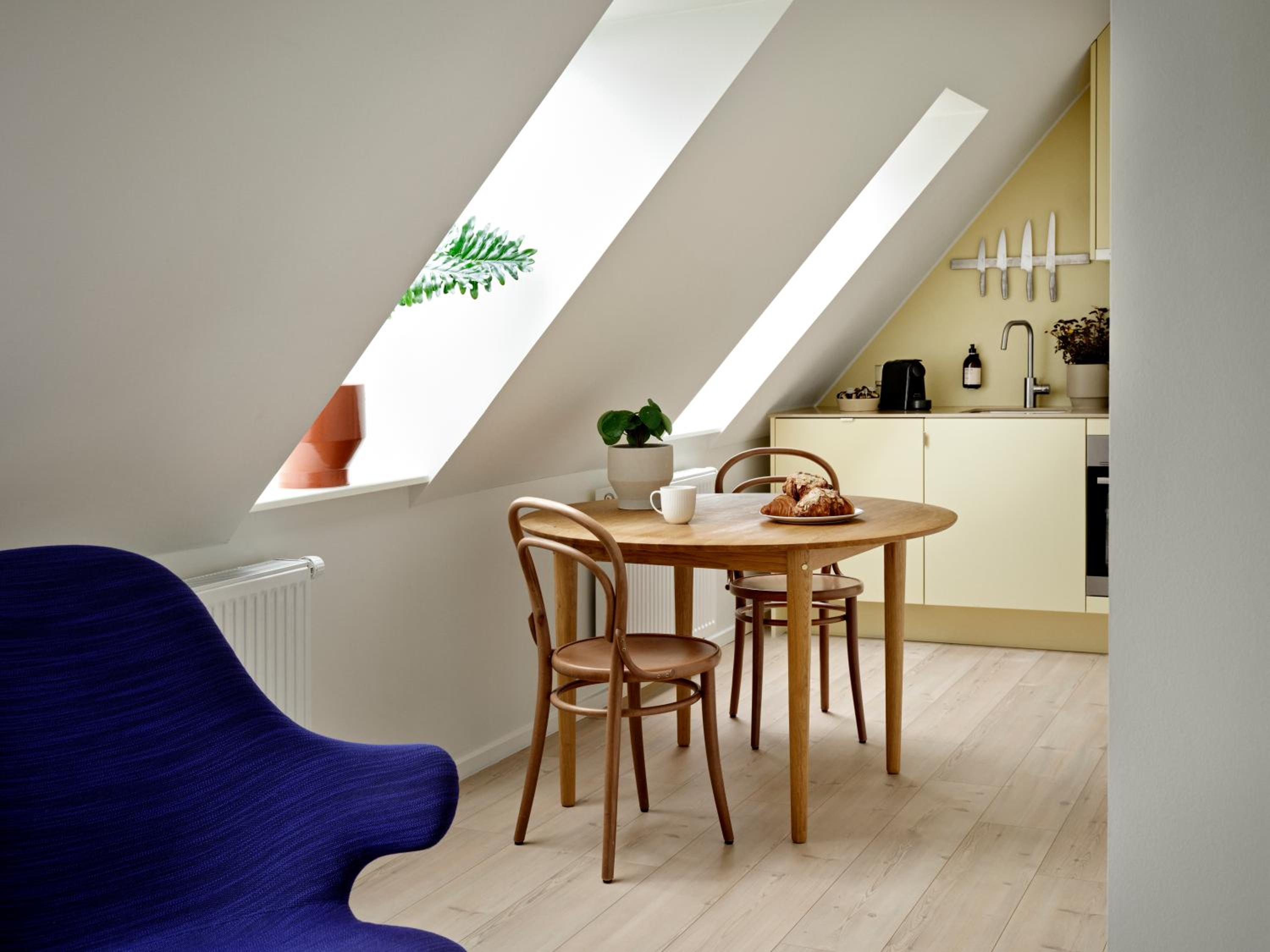 Split Level Apartment - Loft Bed