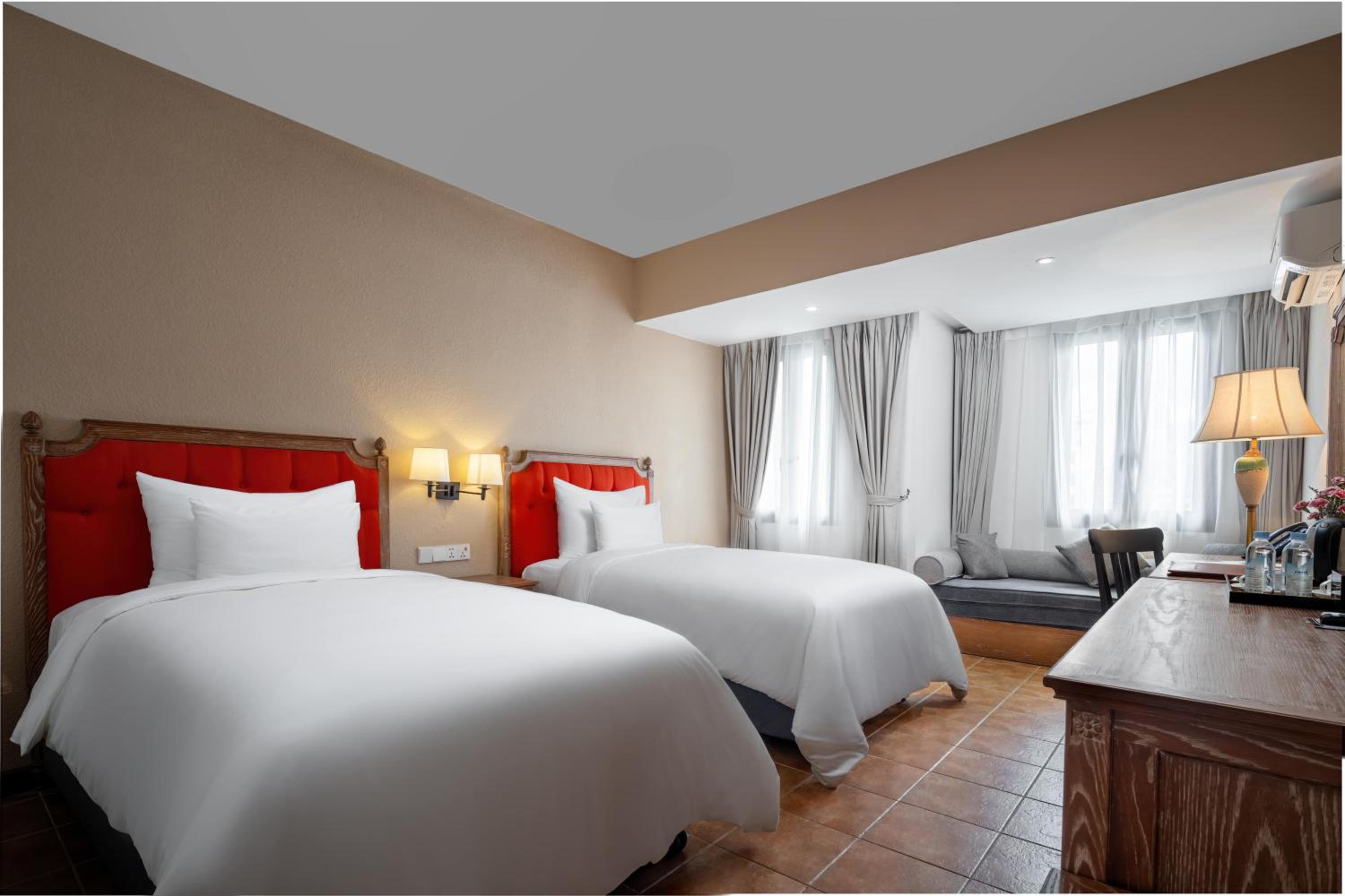 Superior Twin Room - Photo 1