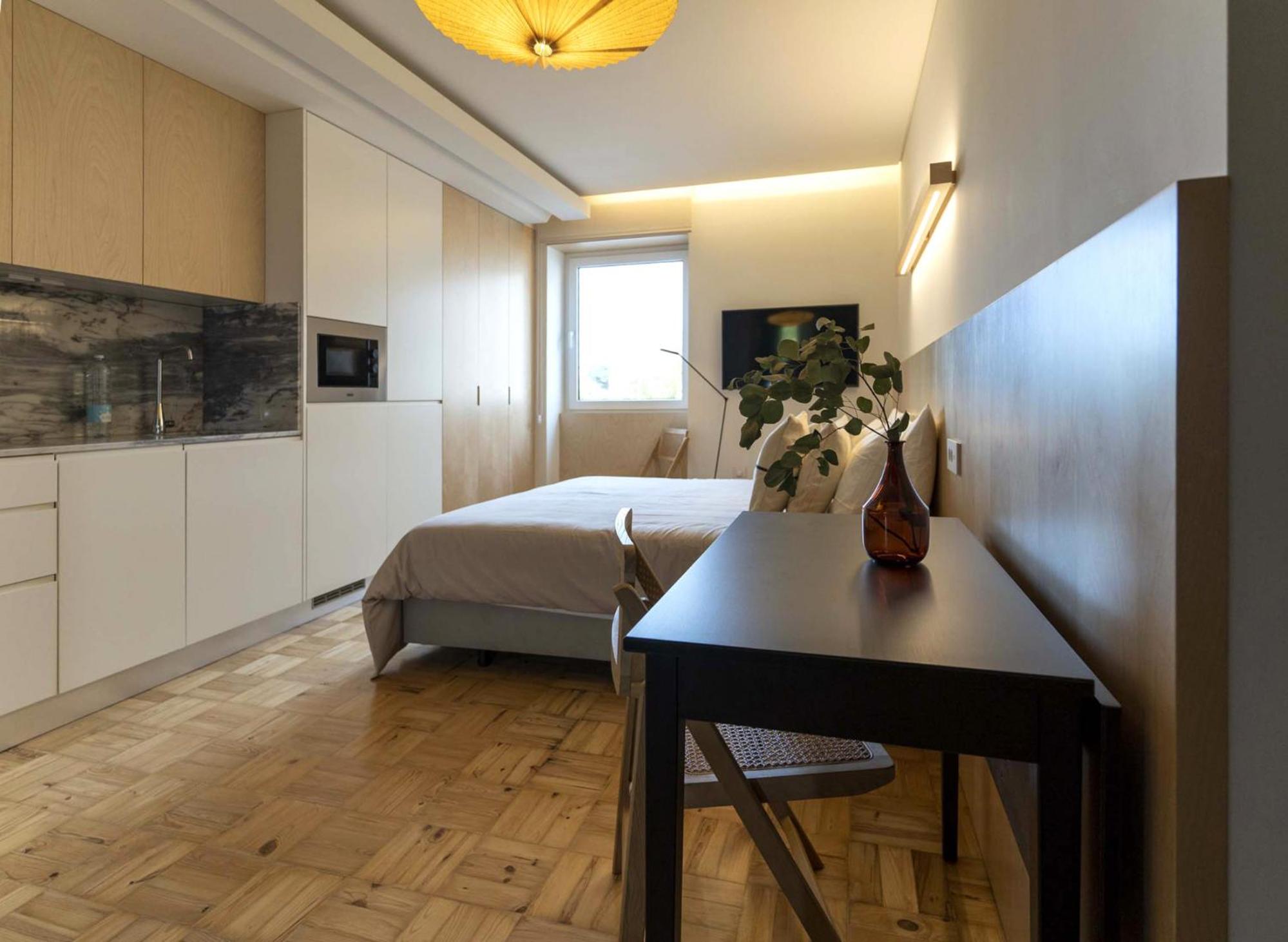 Studio Apartment - Photo 3