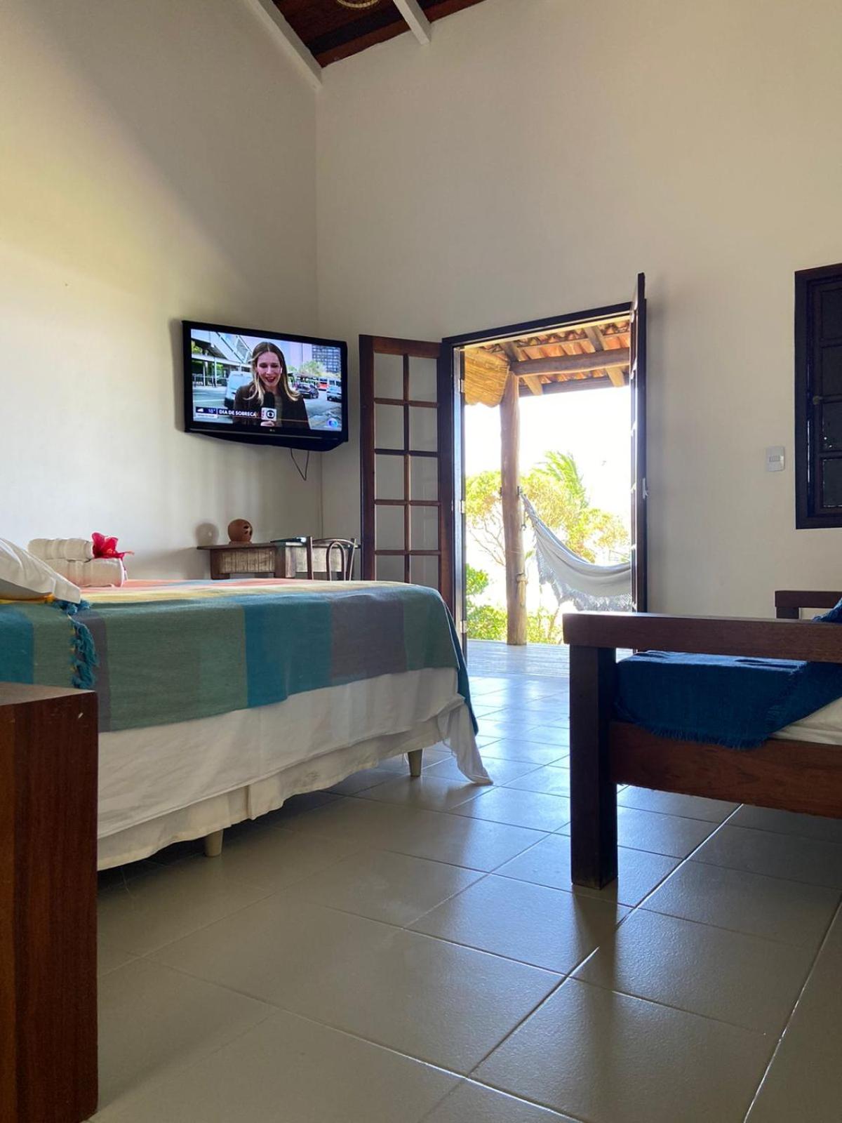 Double Room with Balcony and Sea View - Photo 8