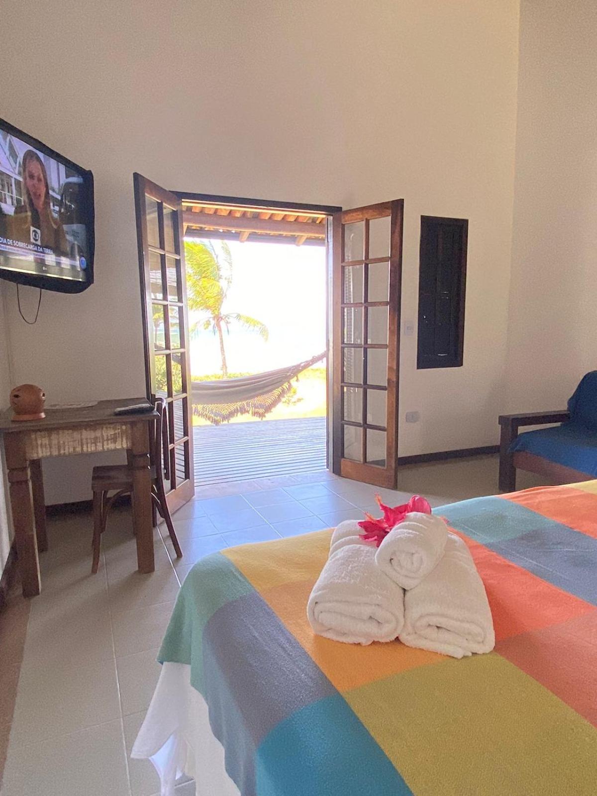 Double Room with Balcony and Sea View - Photo 10