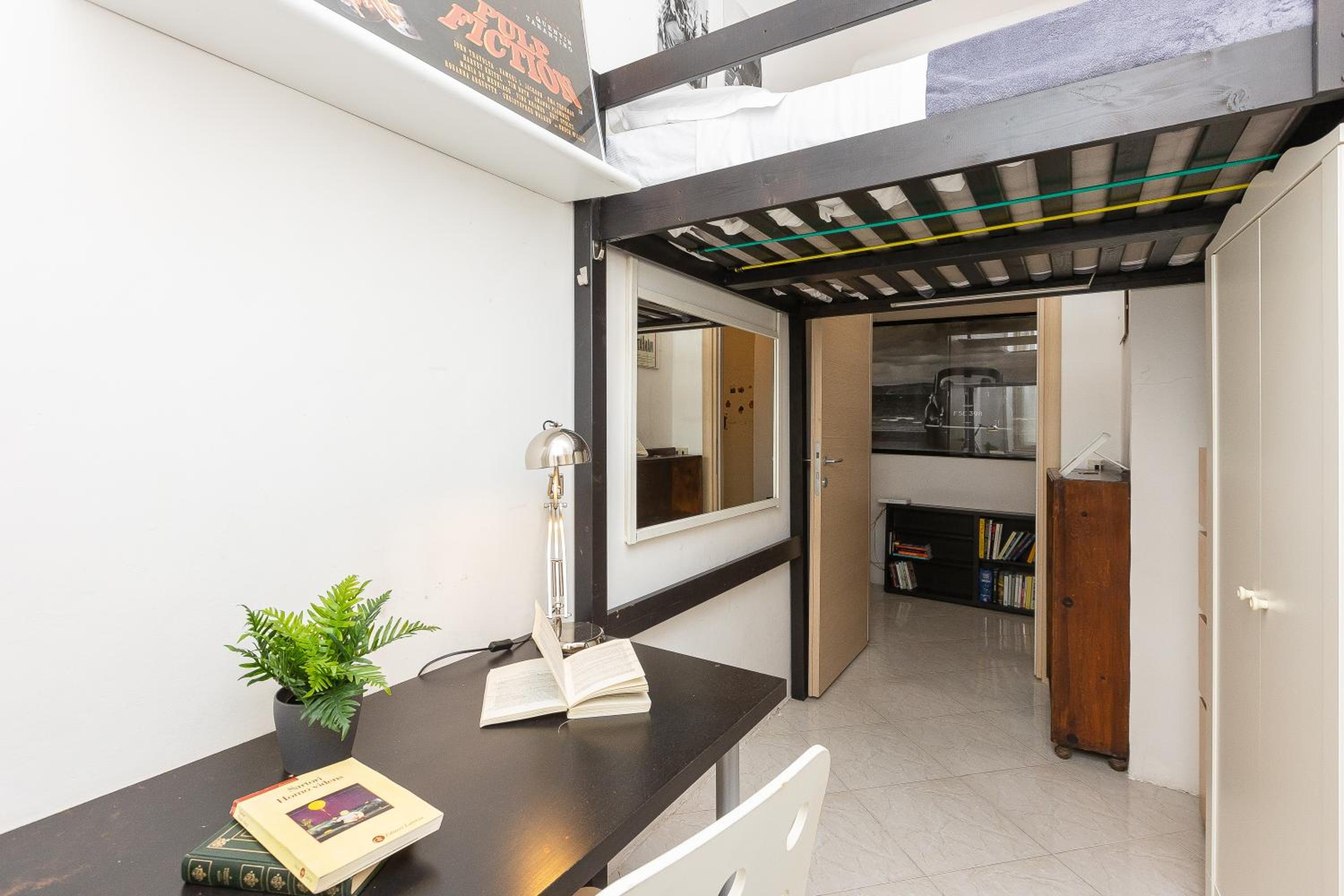 One-Bedroom Apartment