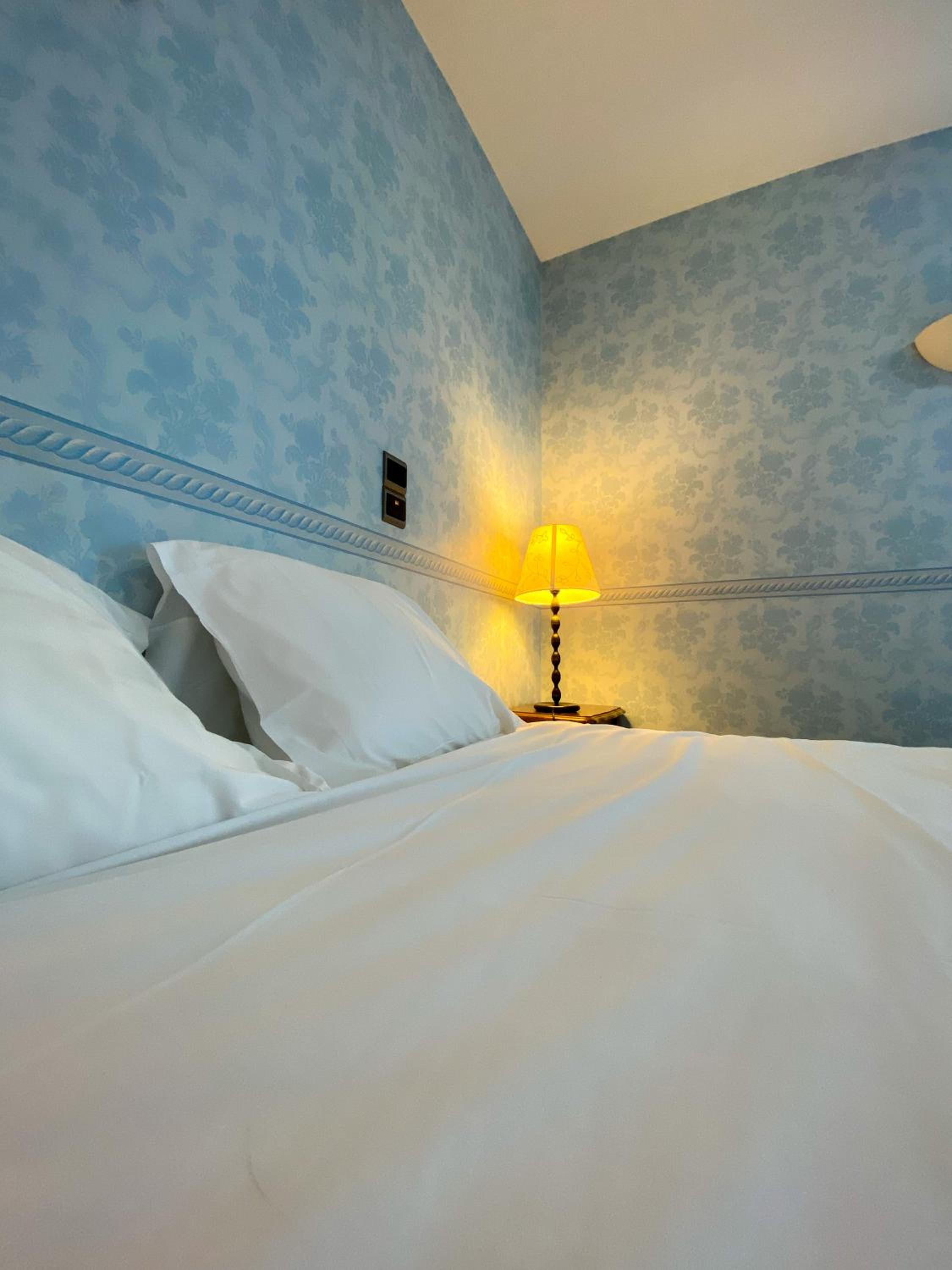 Quadruple Room with Bath - Photo 1