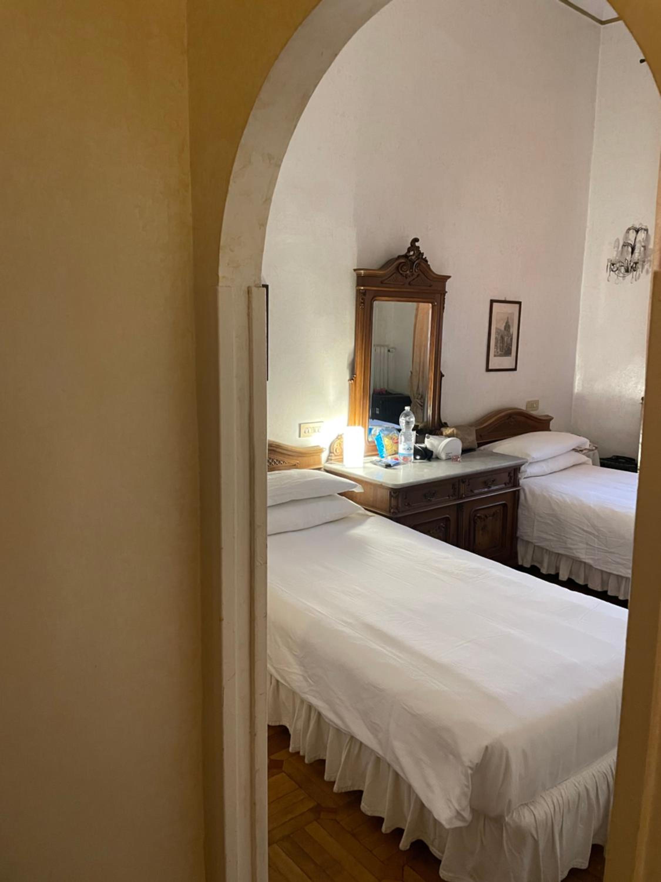 Twin Room with City View photo 3