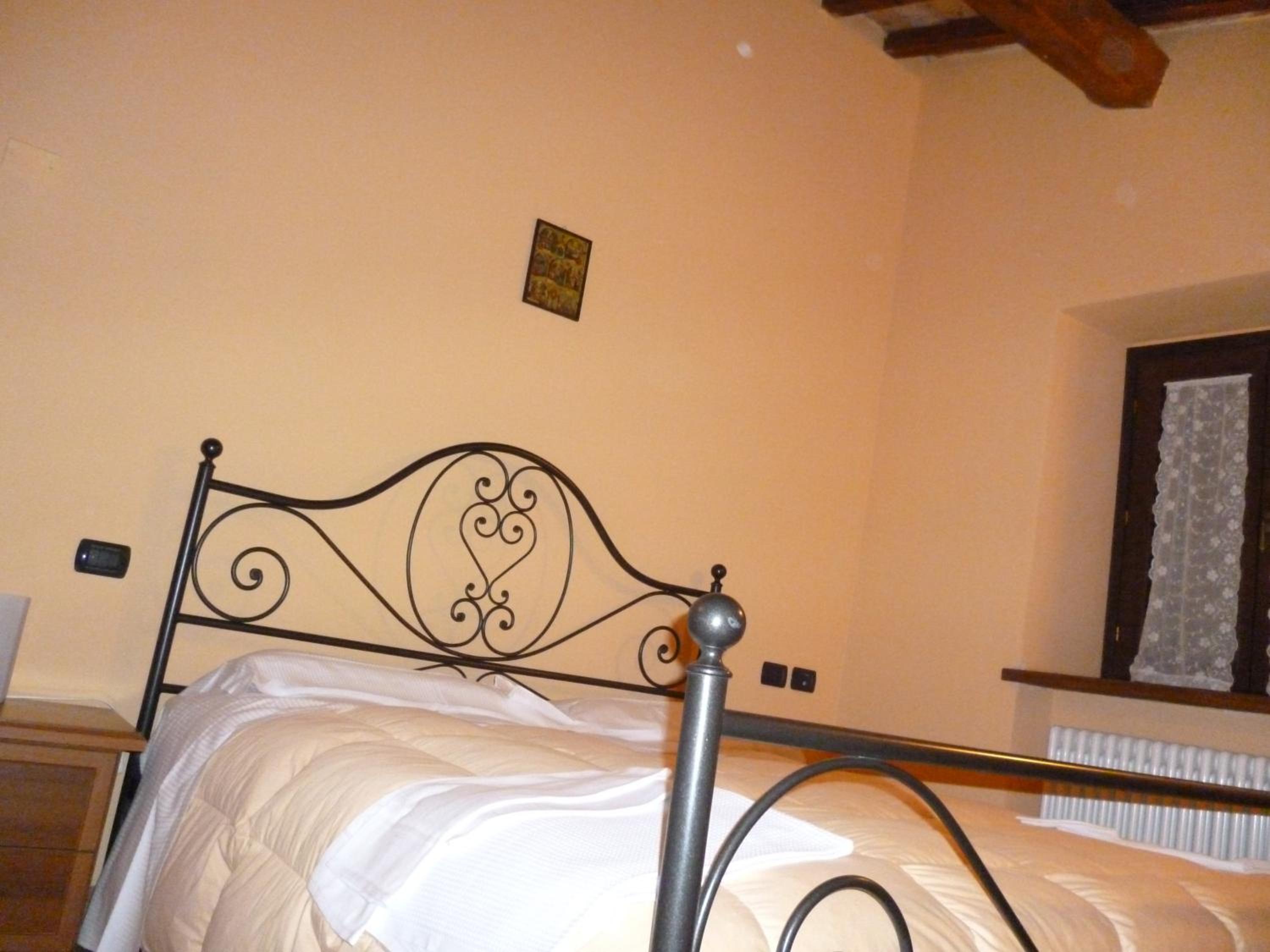 Double Room with Shared Bathroom photo 1