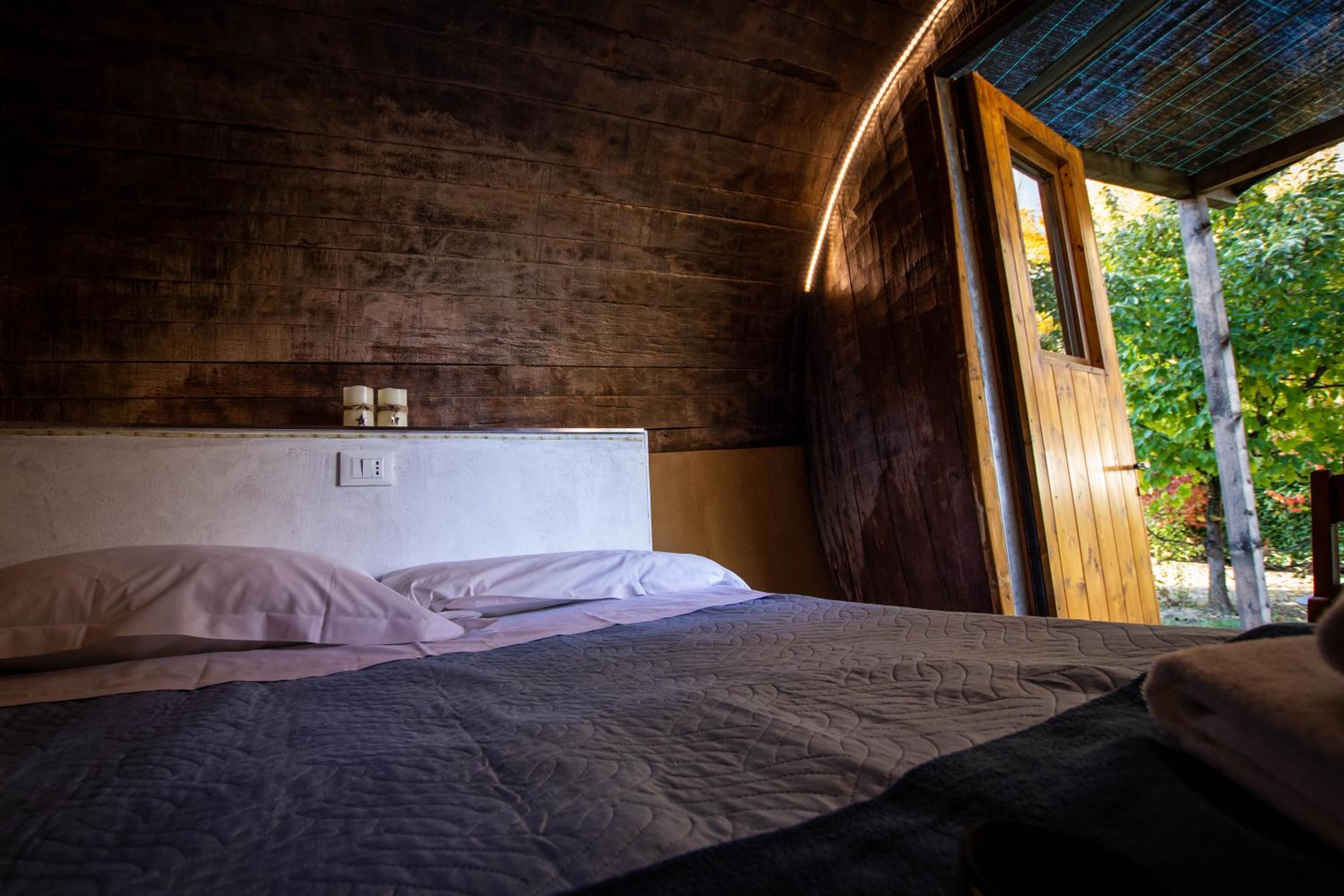 Double Room with Private External Bathroom photo 2