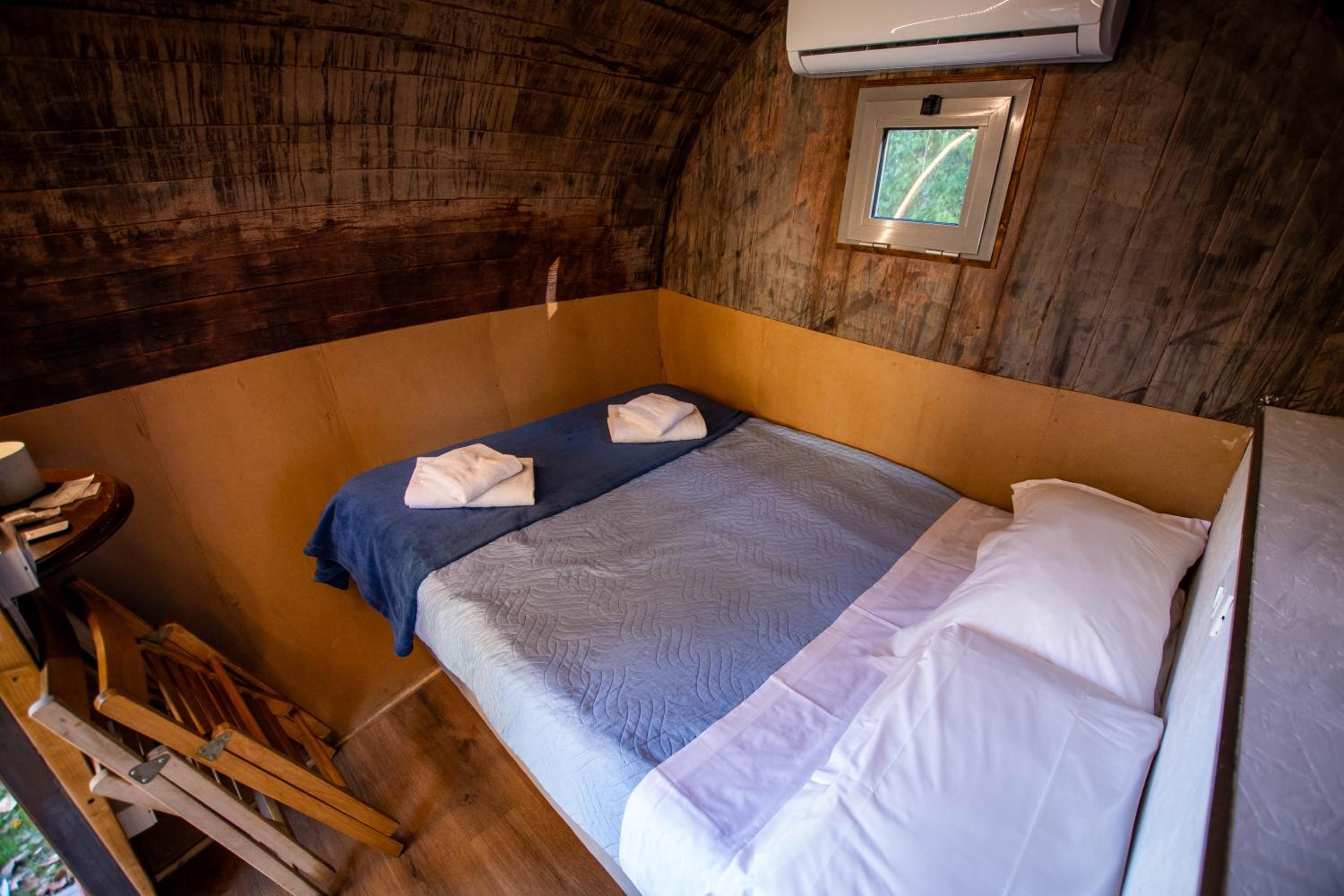 Double Room with Private External Bathroom photo 3