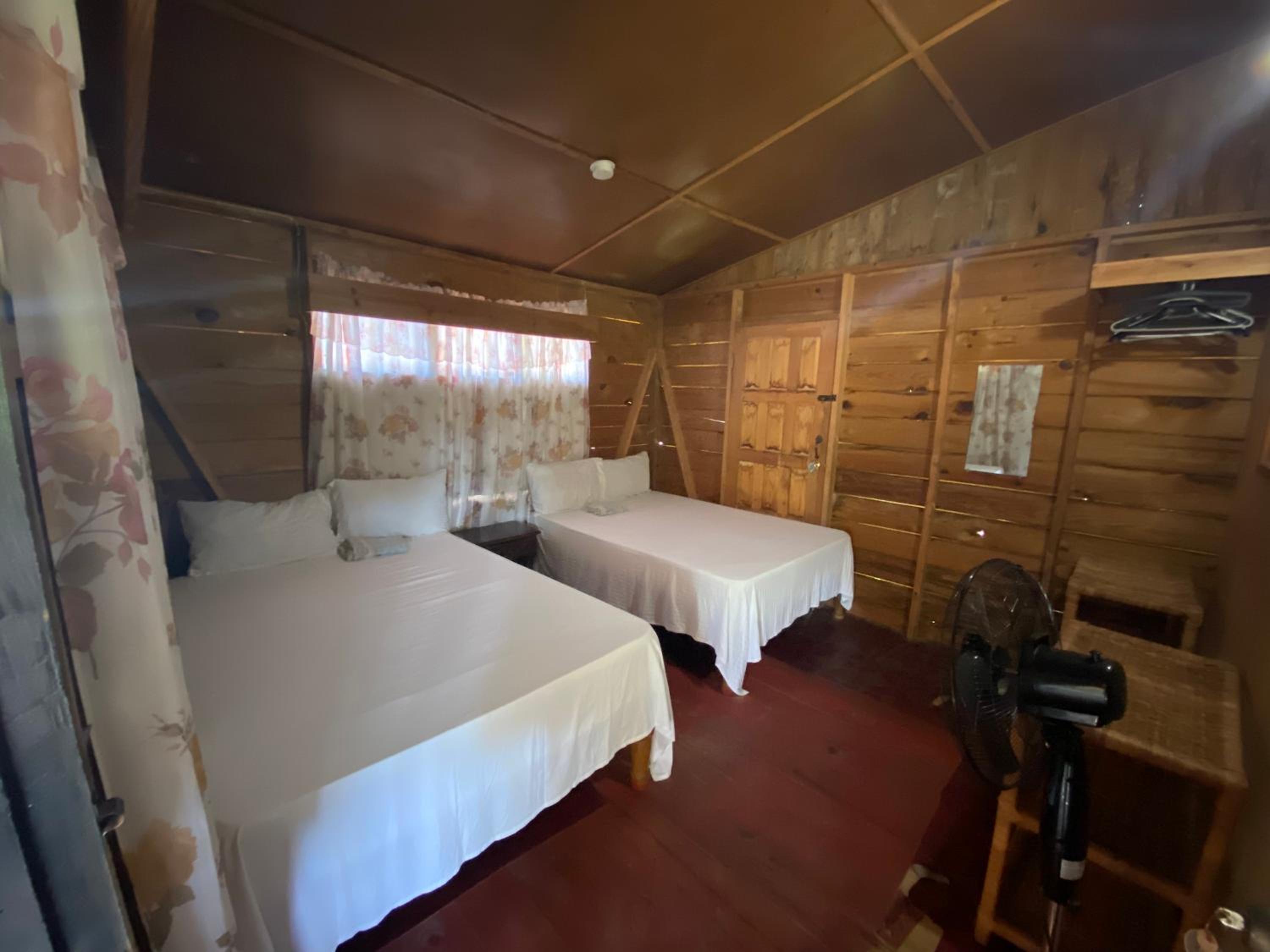 Budget Double Room photo 3