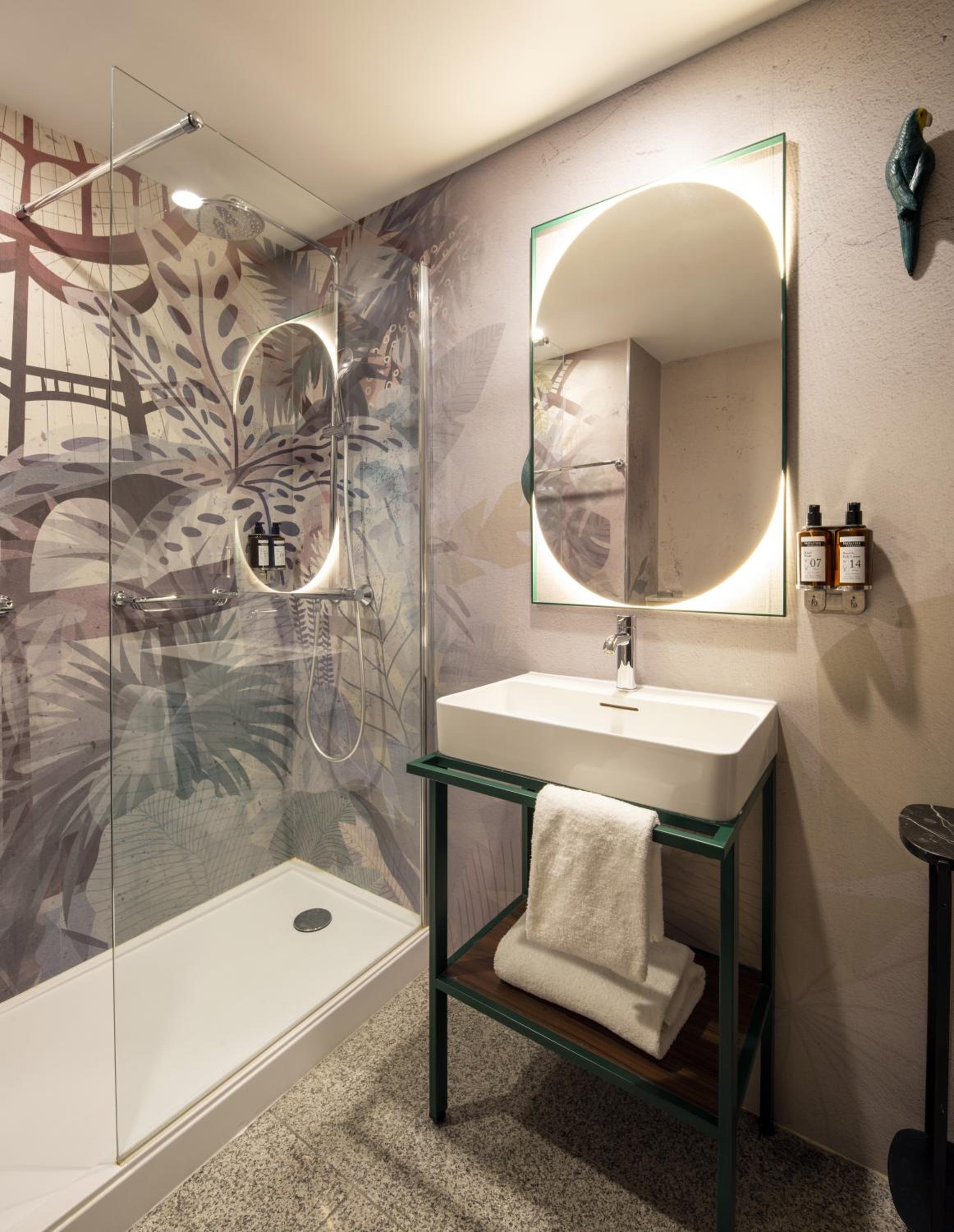 Standard Room - Photo 9