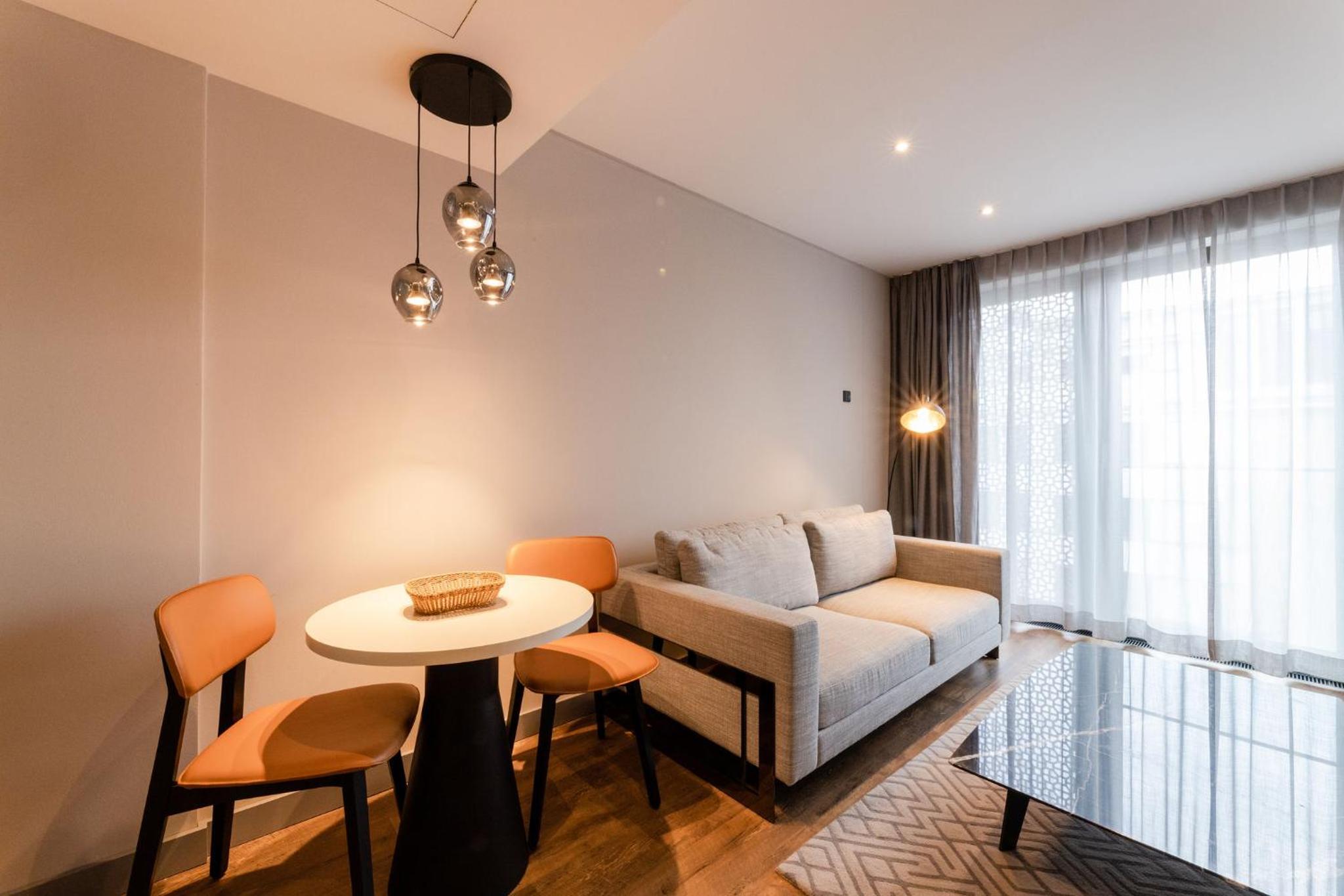 Standard Suite - Photo 1