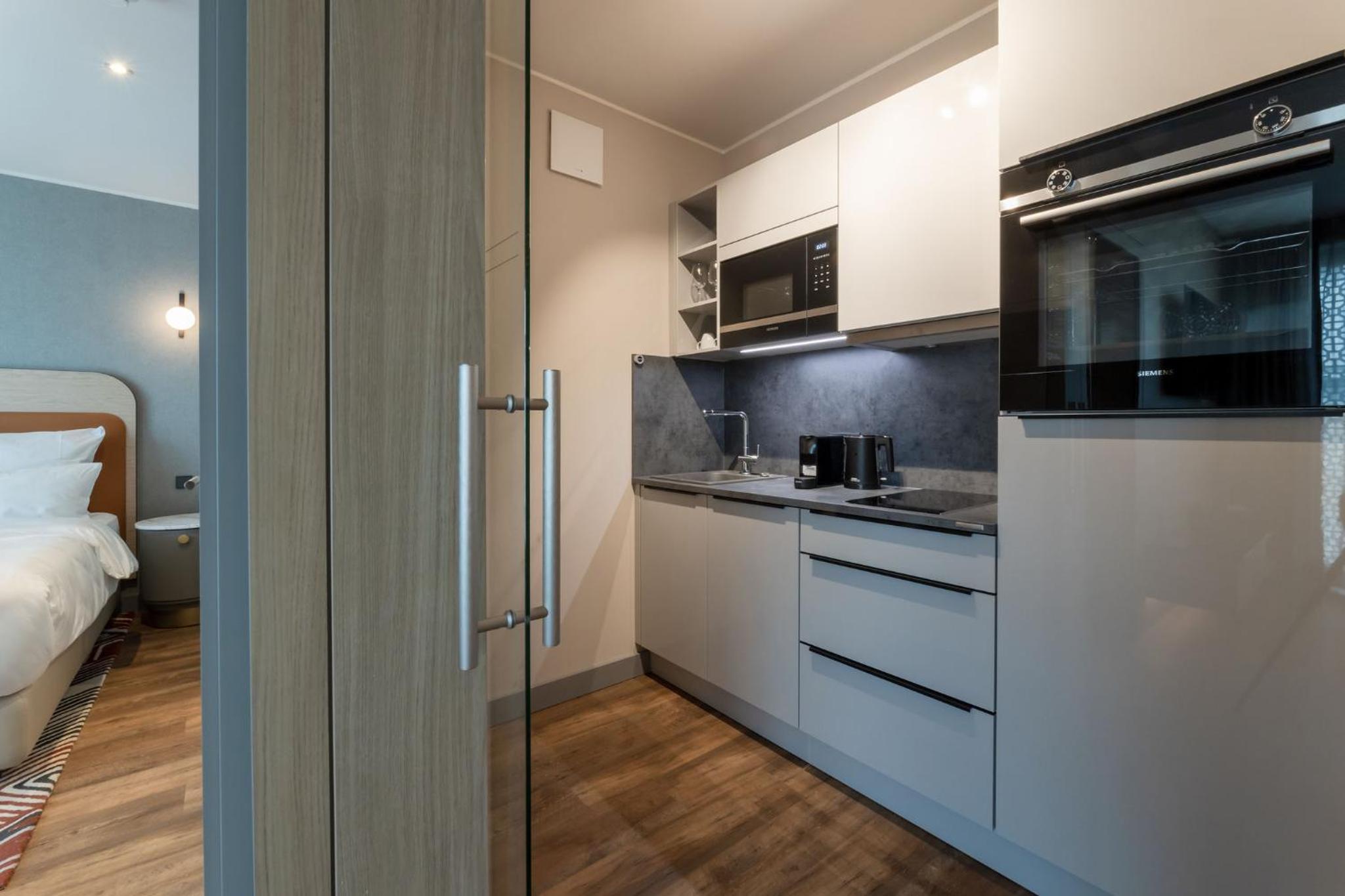 Standard Suite - Photo 5