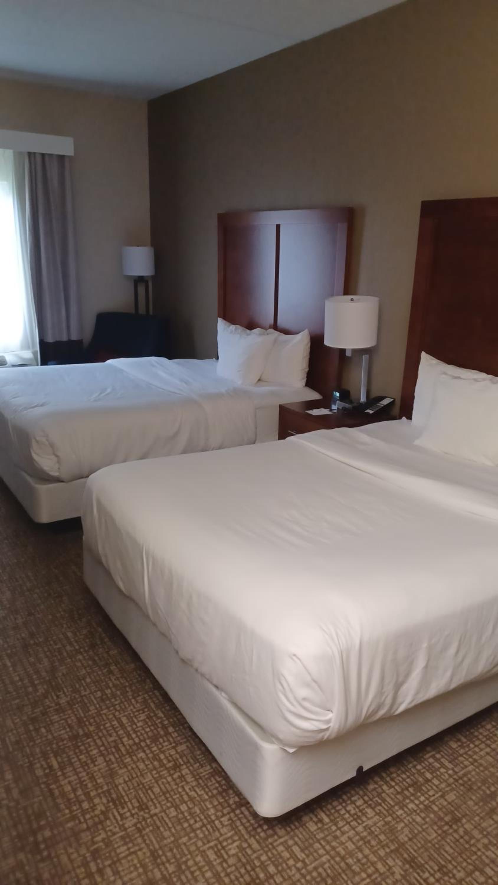 2 Queens Beds, Hearing Accessible Room, Non-Smoking - Photo 1