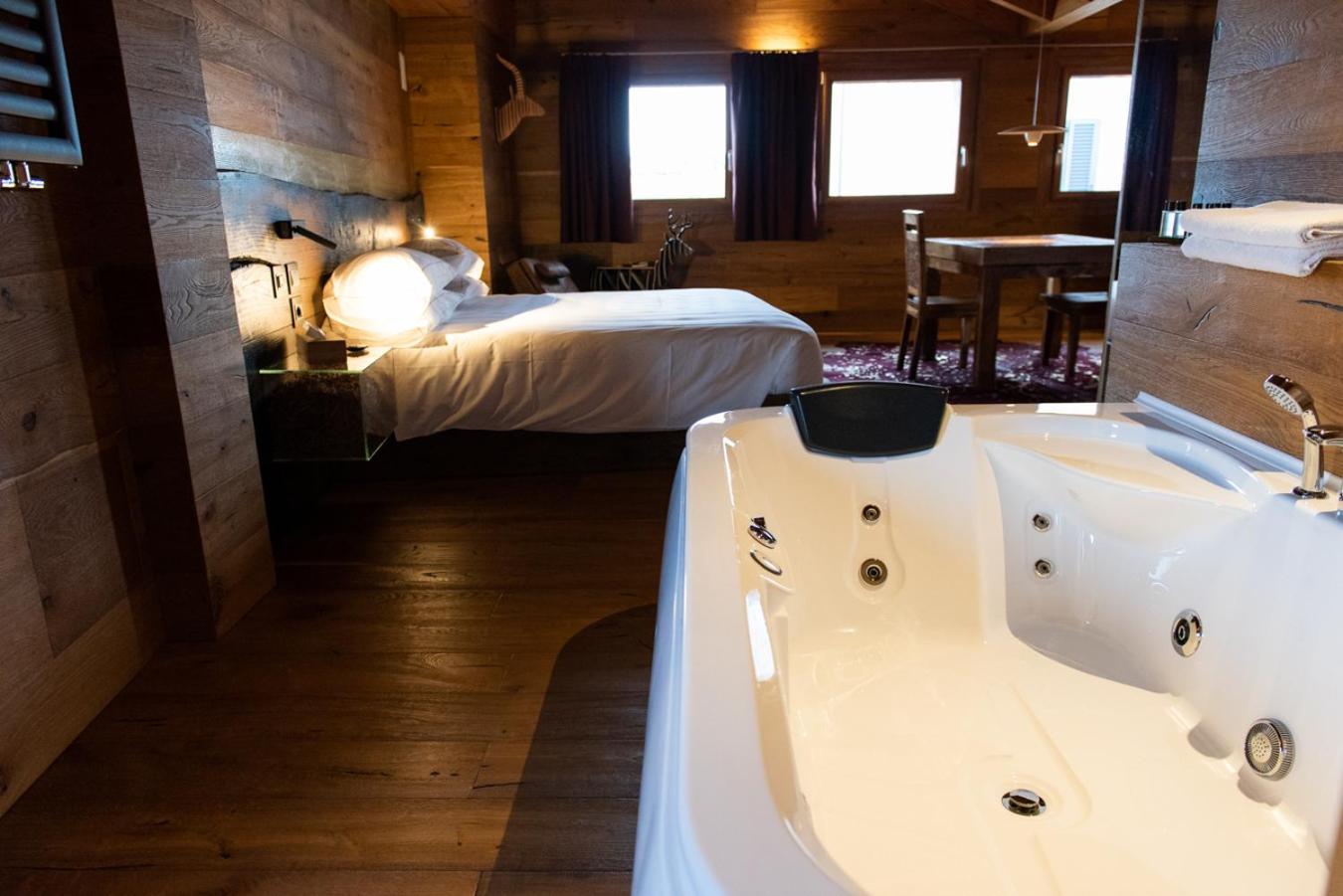 King Suite - Photo 19
