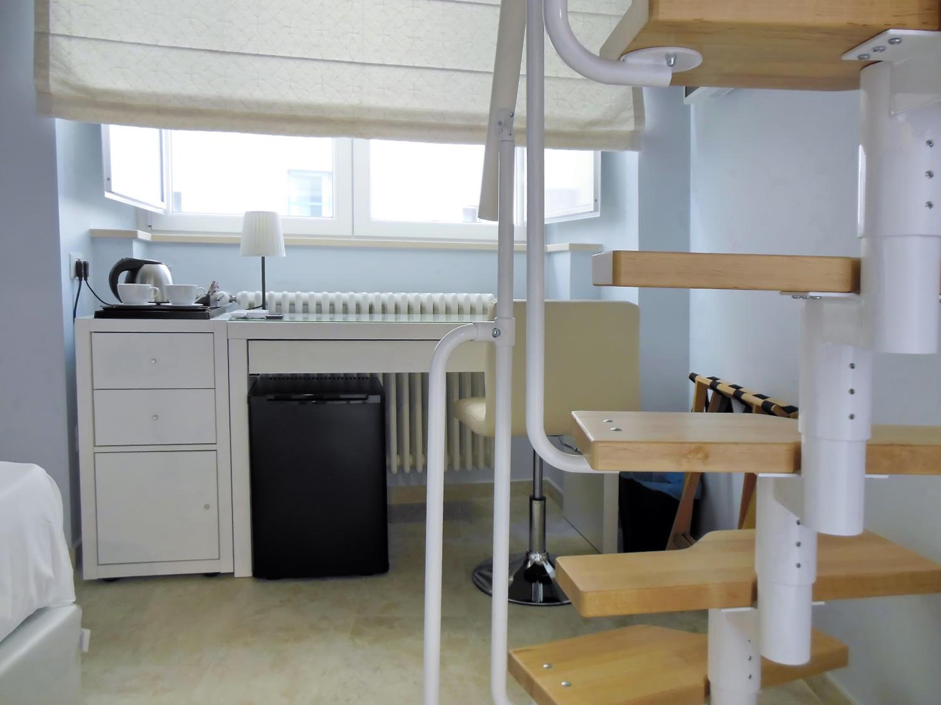 Suite - Photo 10