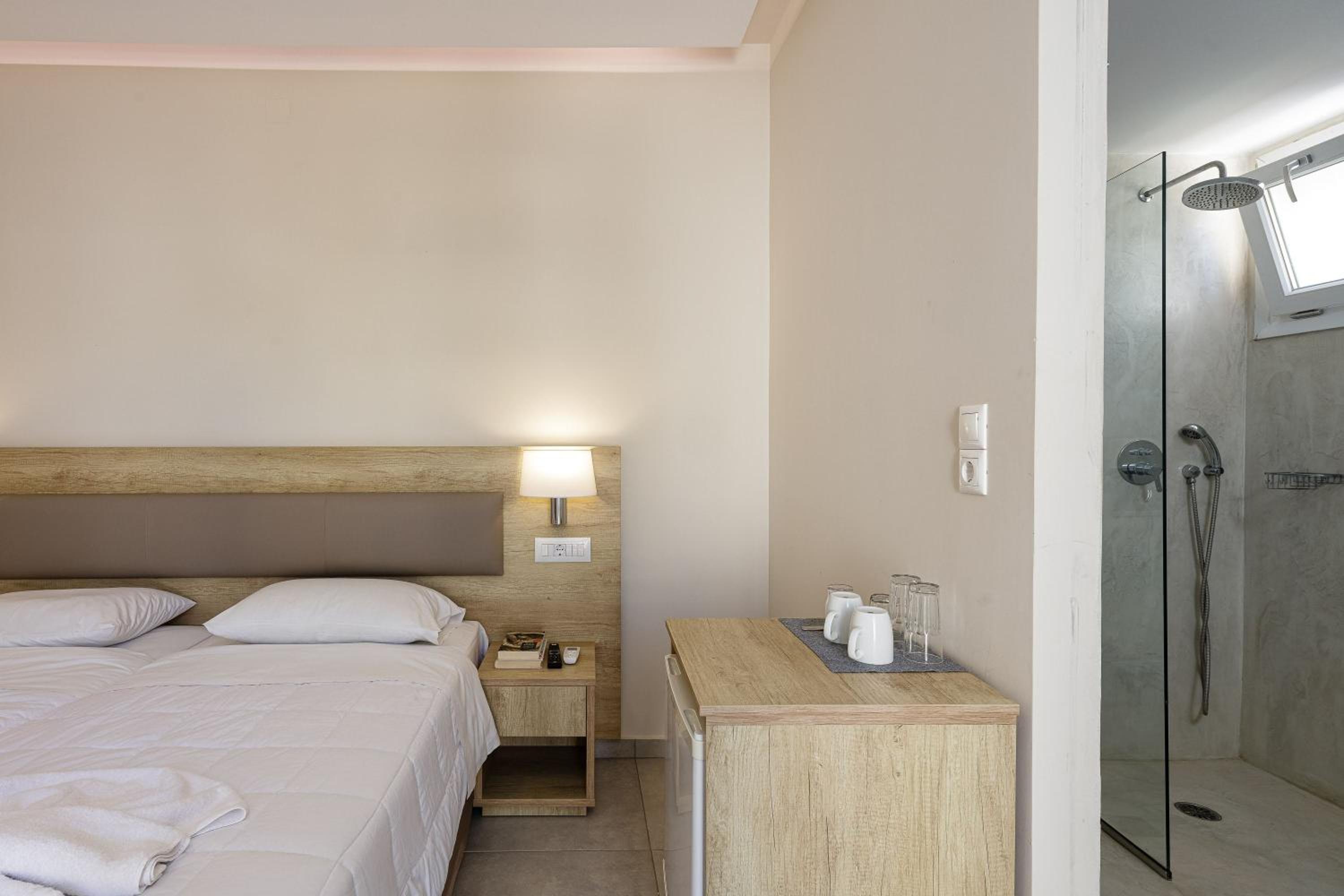 Superior Twin/Double Room with Garden View - Photo 8