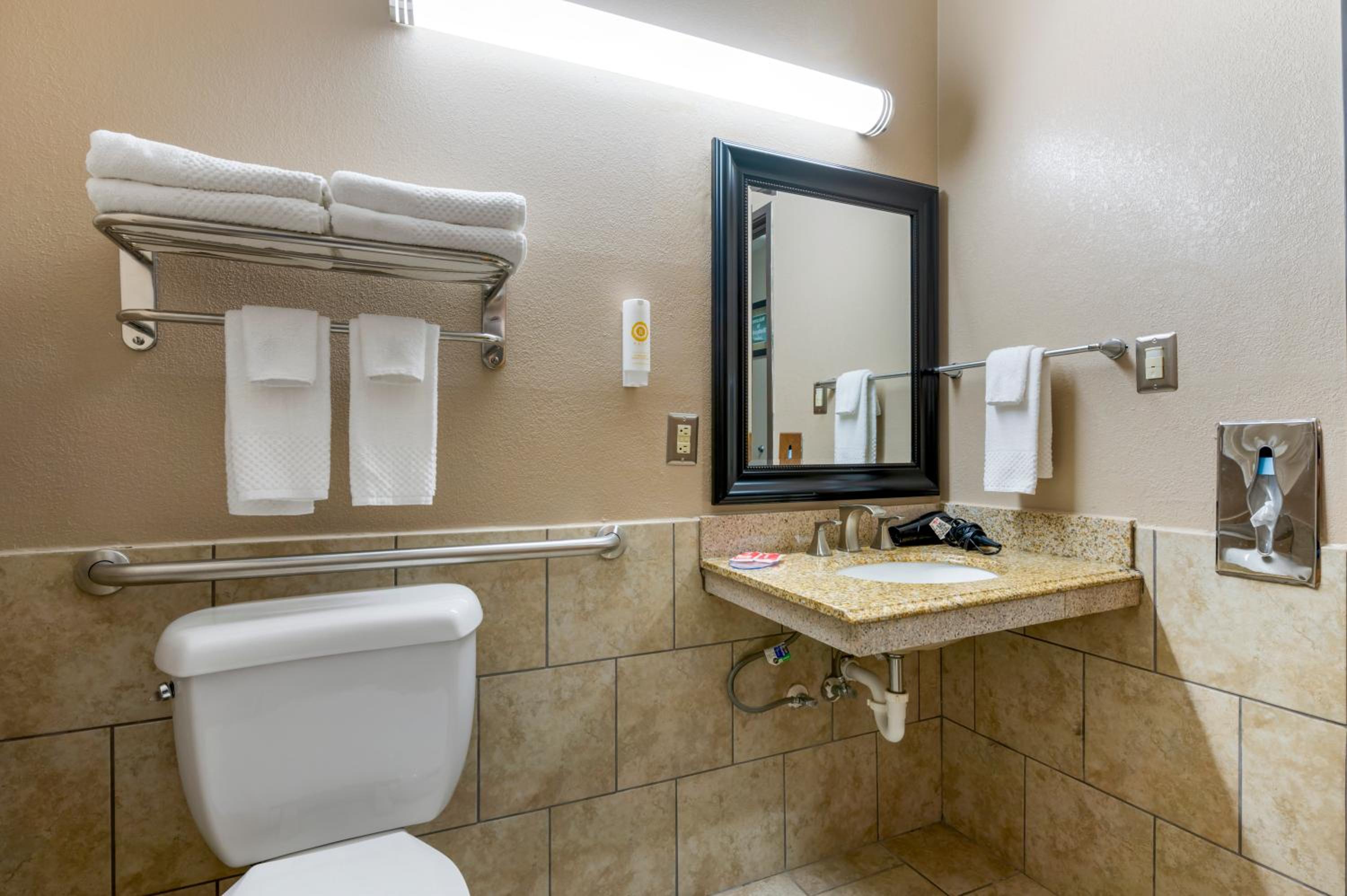 King Room - Accessible/Non-Smoking - Photo 8