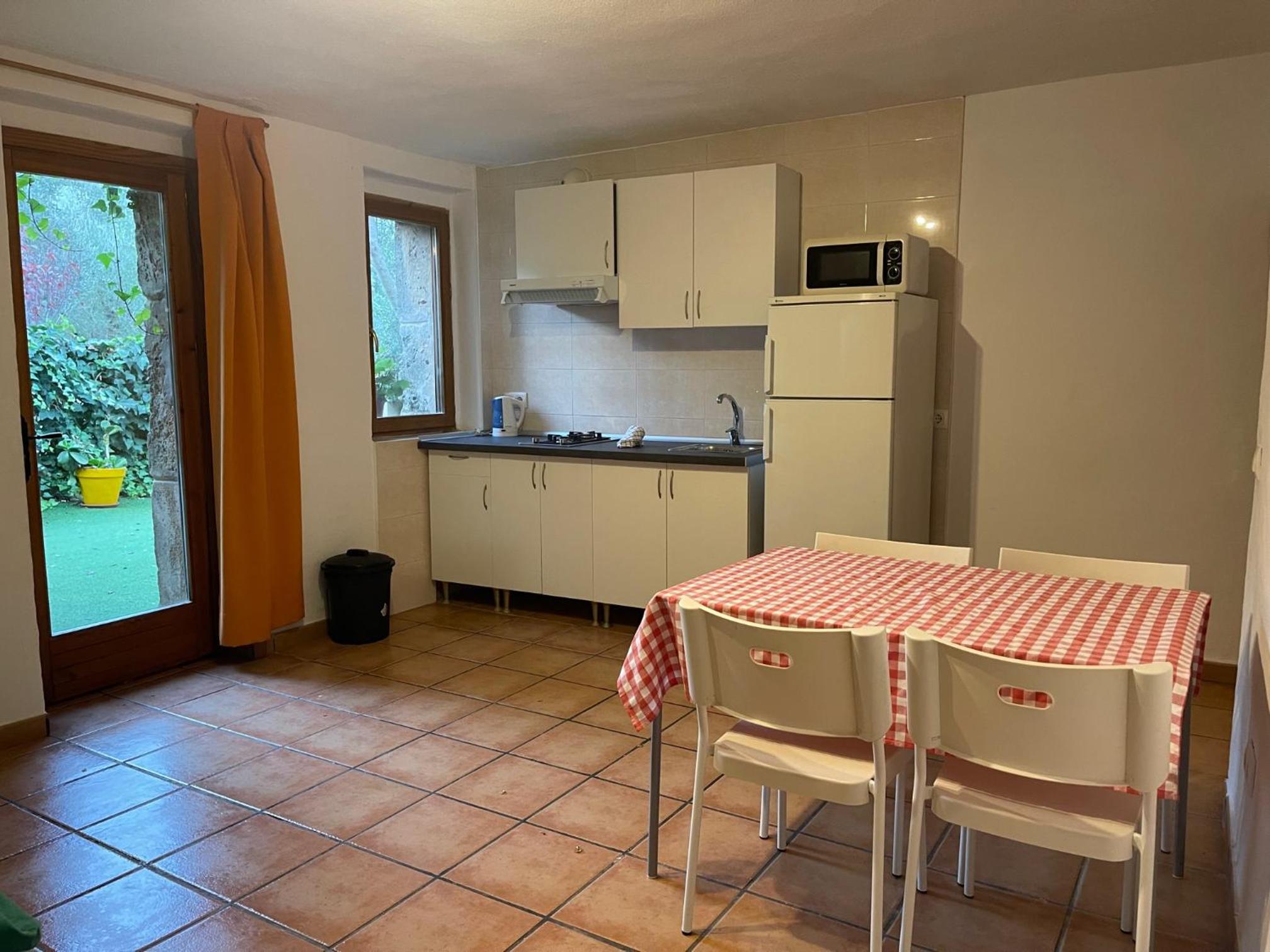 Two-Bedroom Apartment with Private Garden Ground Floor photo 2
