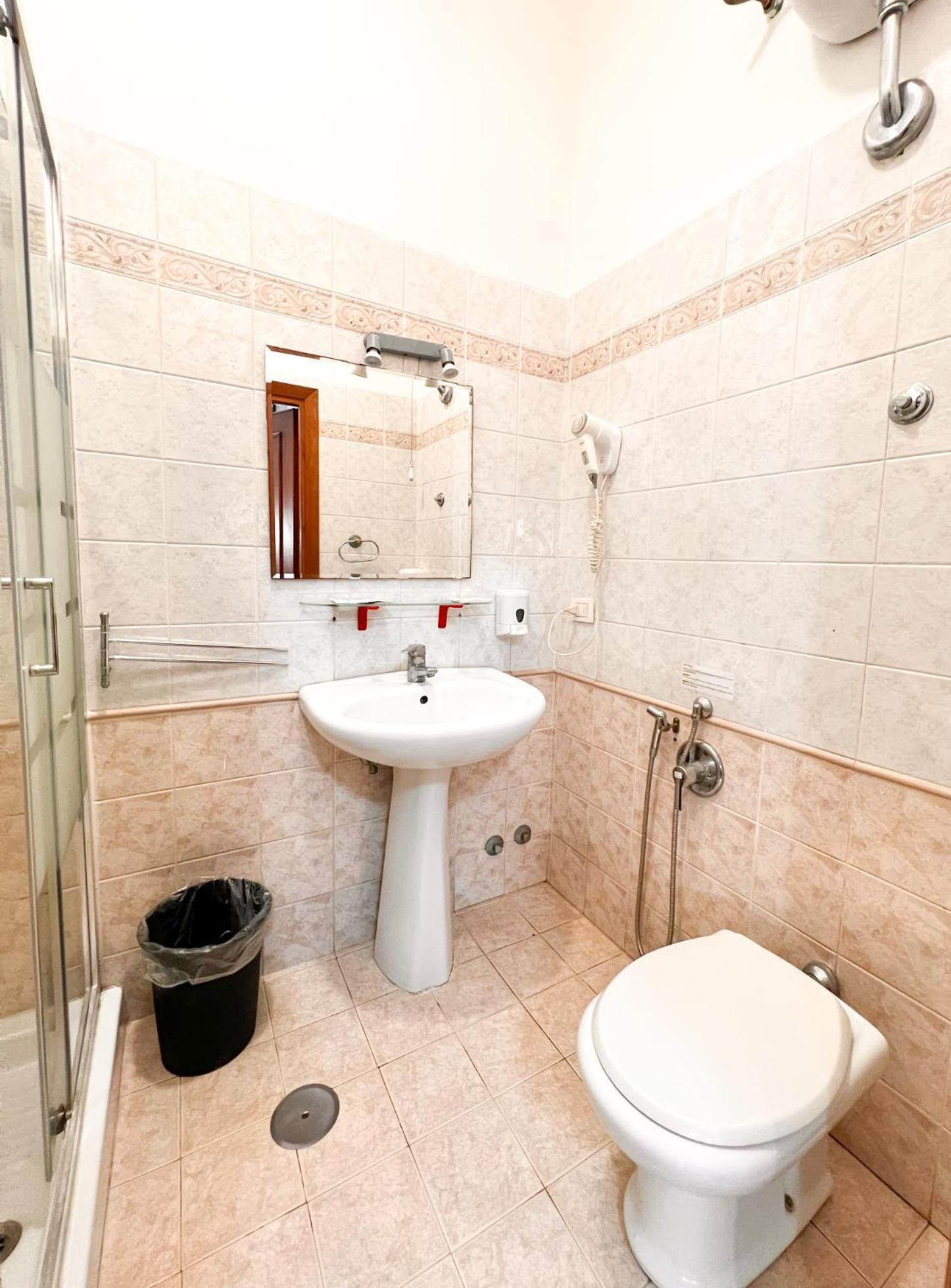 Classic Triple Room photo 2