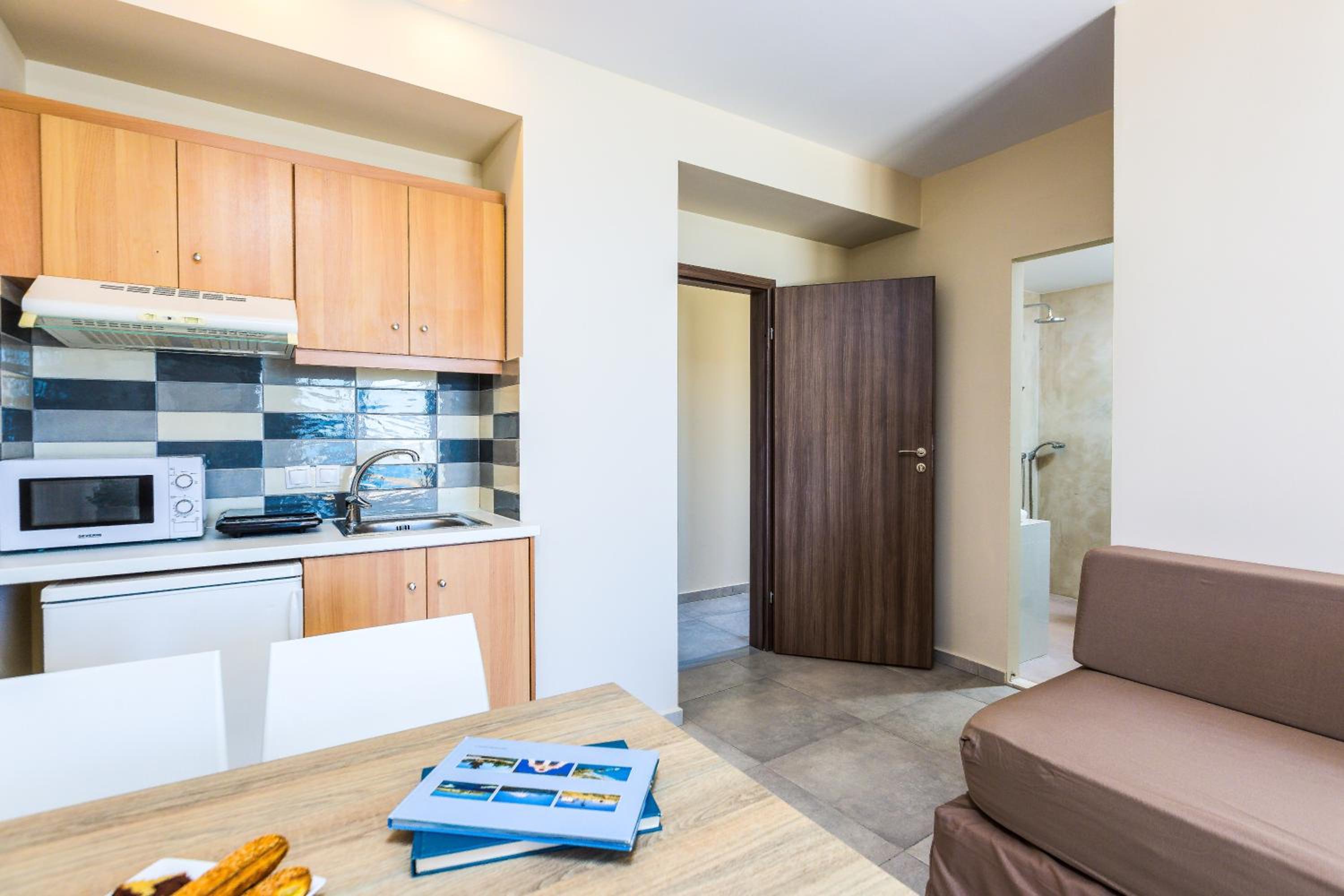 Superior One-Bedroom Quadruple Apartment - Photo 41