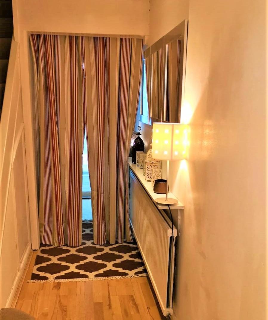 One-Bedroom Apartment photo 3